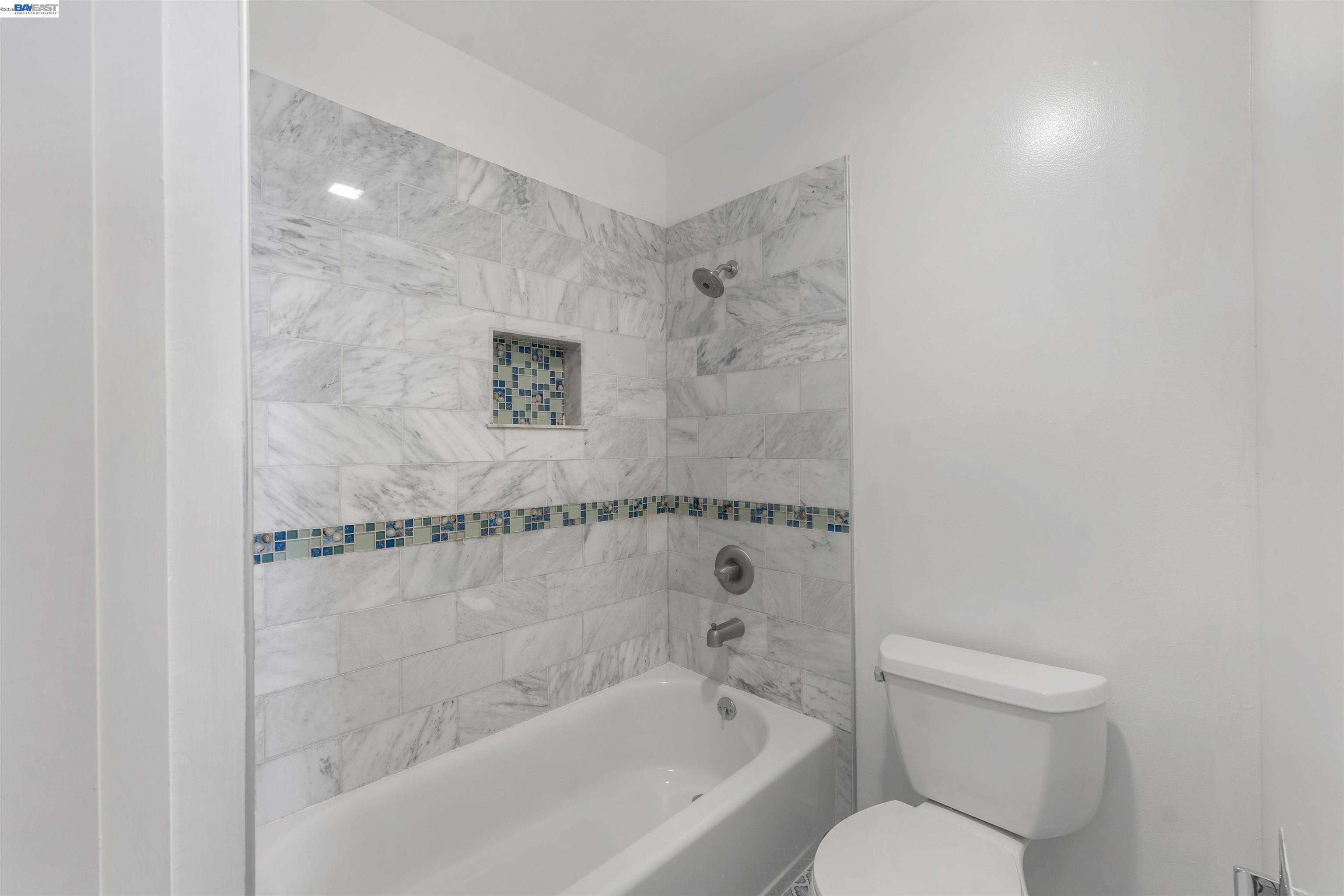 262 Beachview Ave # 4, Pacifica CA 94044 — photo 37