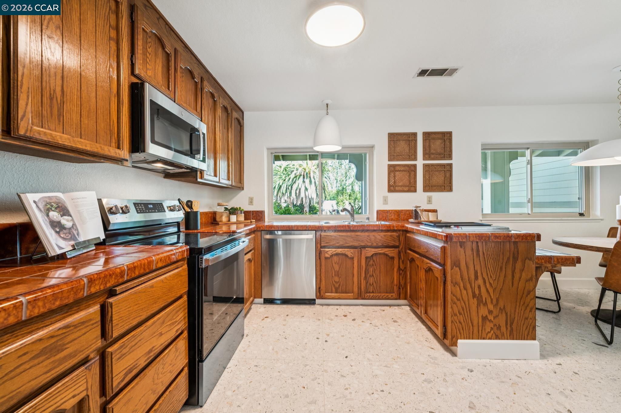 41 Burnham Ct, Pleasant Hill CA 94523 — photo 15