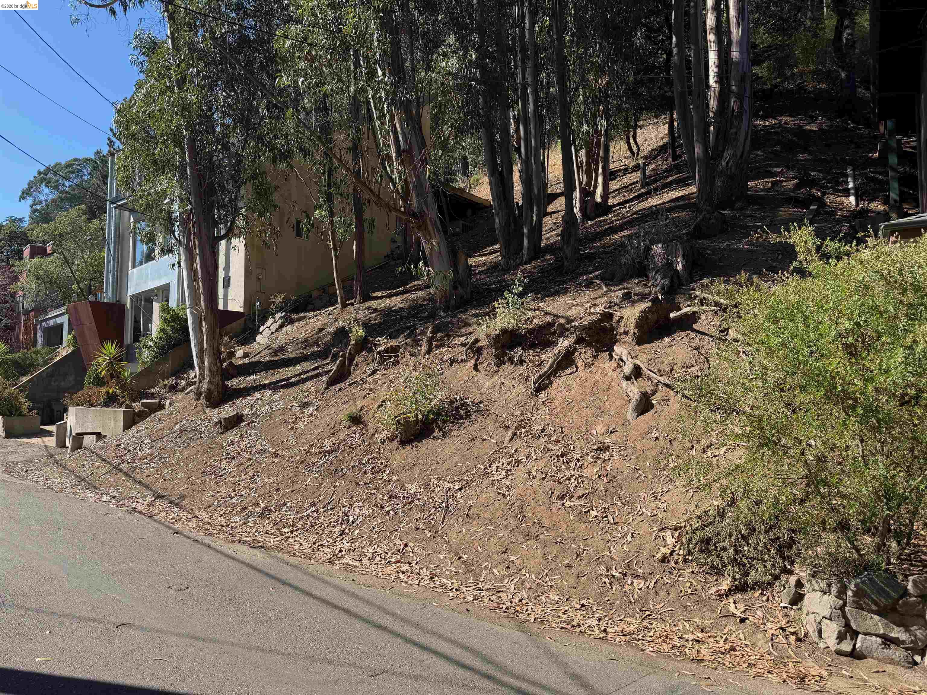 1830 Arrowhead Dr, Oakland CA 94611 — photo 13