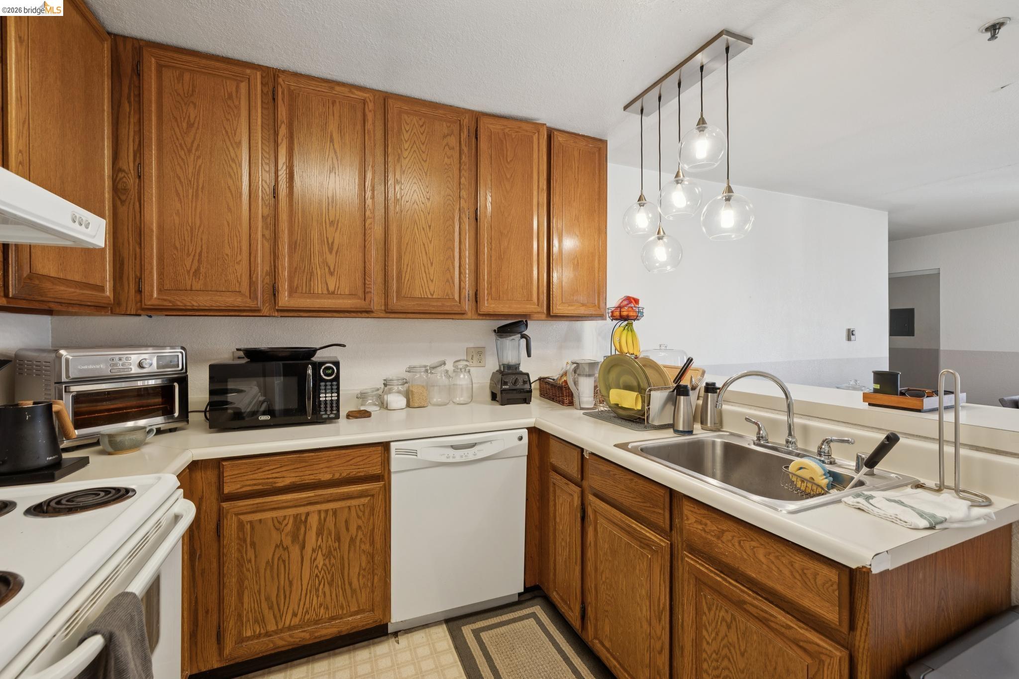 459 Stow Ave, Oakland CA 94606 — photo 39