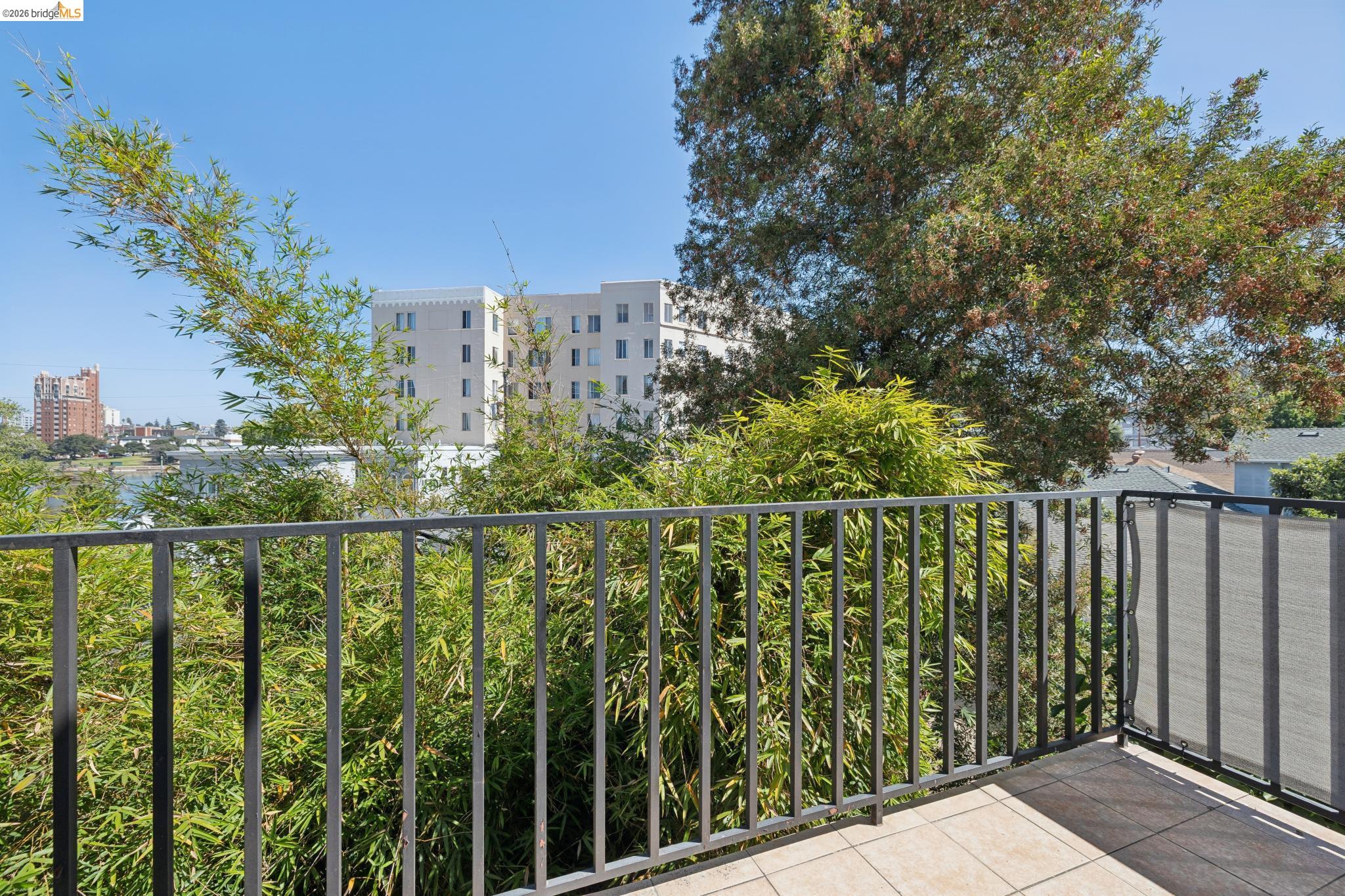 459 Stow Ave, Oakland CA 94606 — photo 48