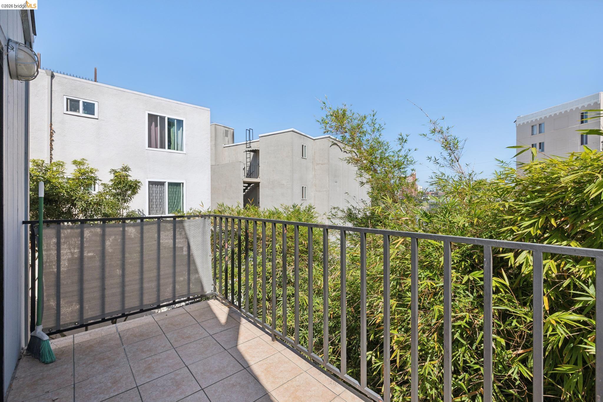 459 Stow Ave, Oakland CA 94606 — photo 49