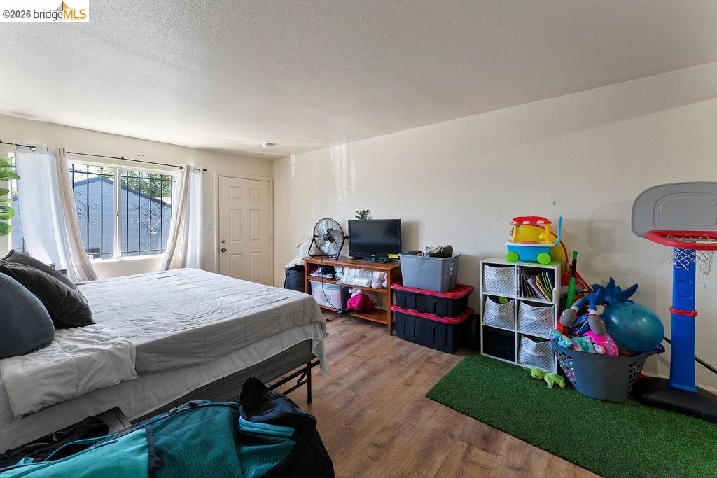 9833 Walnut St, Oakland CA 94603 — photo 36