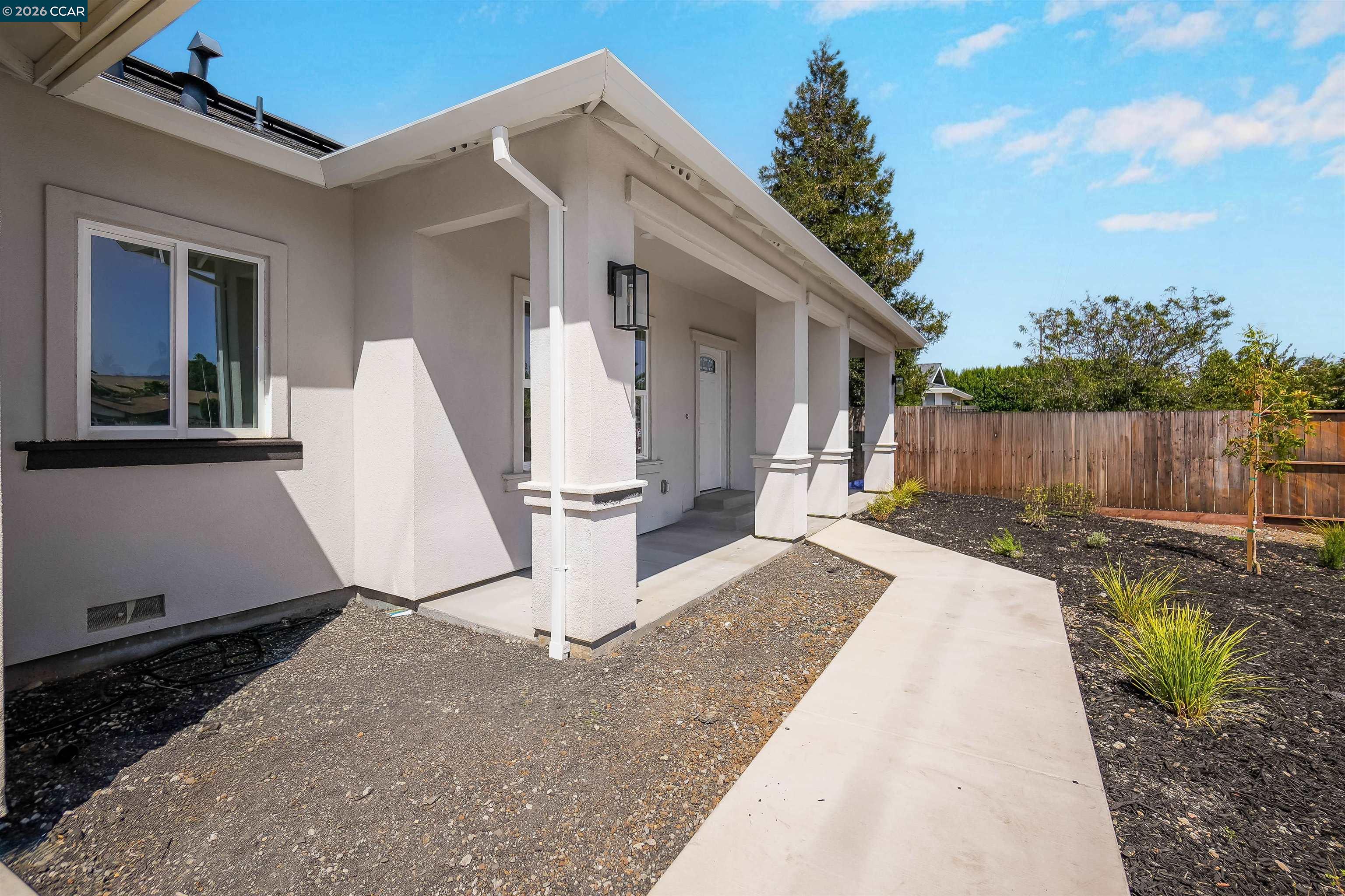 2102 Paige Ct, Pittsburg CA 94565 — photo 11
