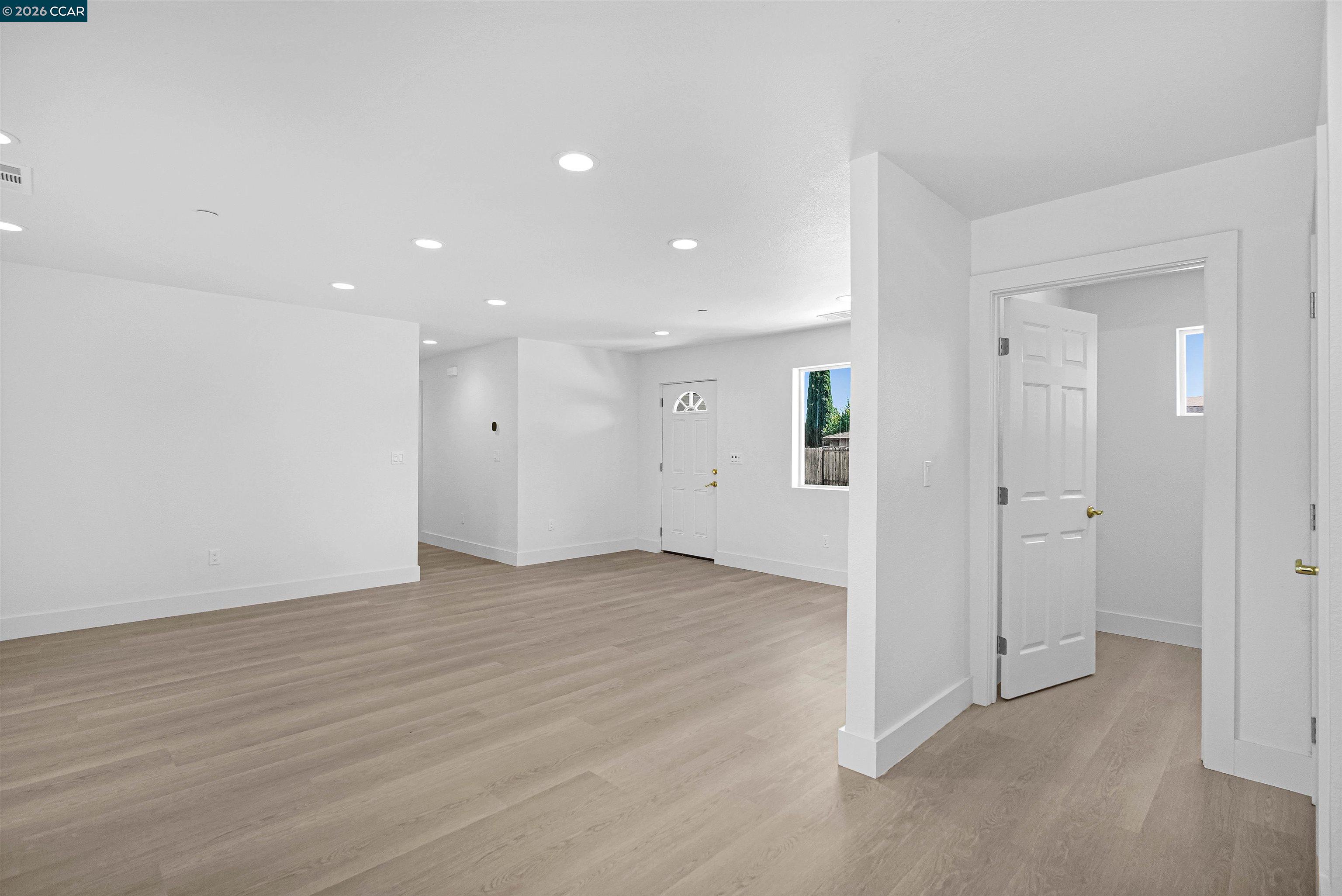2100 Paige Ct, Pittsburg CA 94565 — photo 21