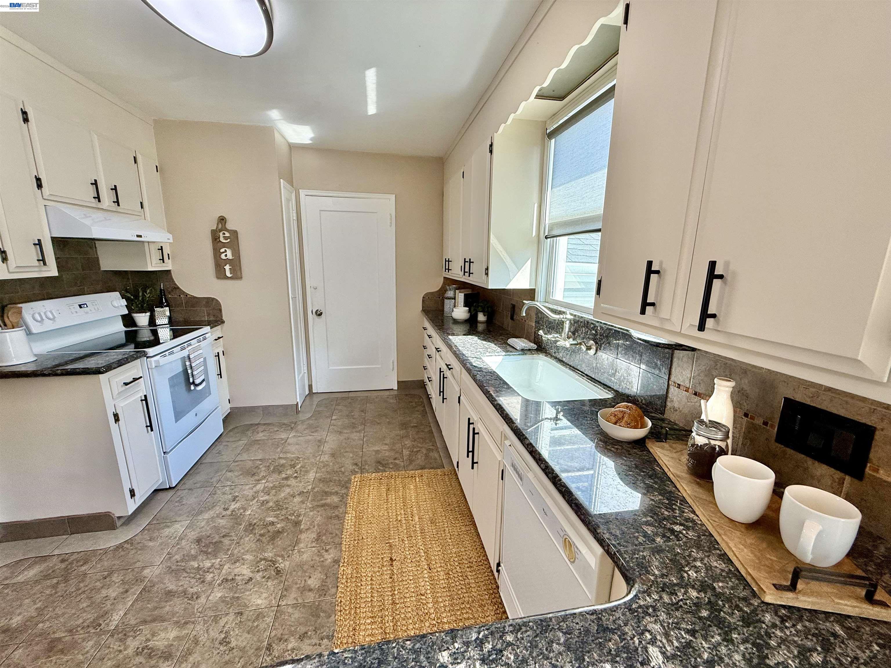 272 Lorraine Blvd, San Leandro CA 94577 — photo 22