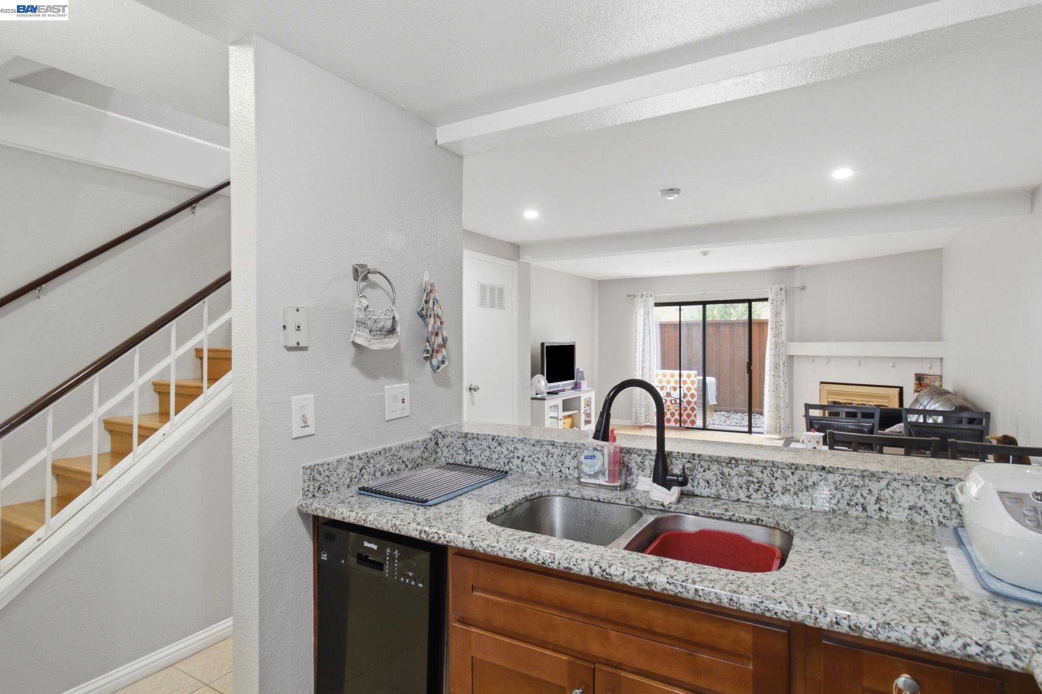 6279 Joaquin Murieta Ave # D, Newark CA 94560 — photo 11