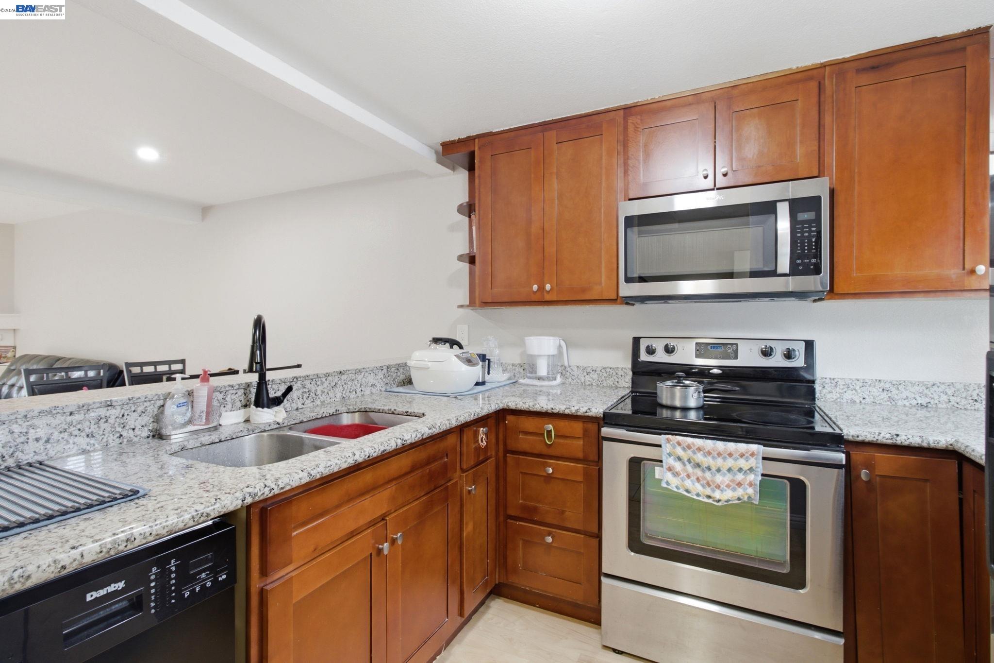 6279 Joaquin Murieta Ave # D, Newark CA 94560 — photo 9
