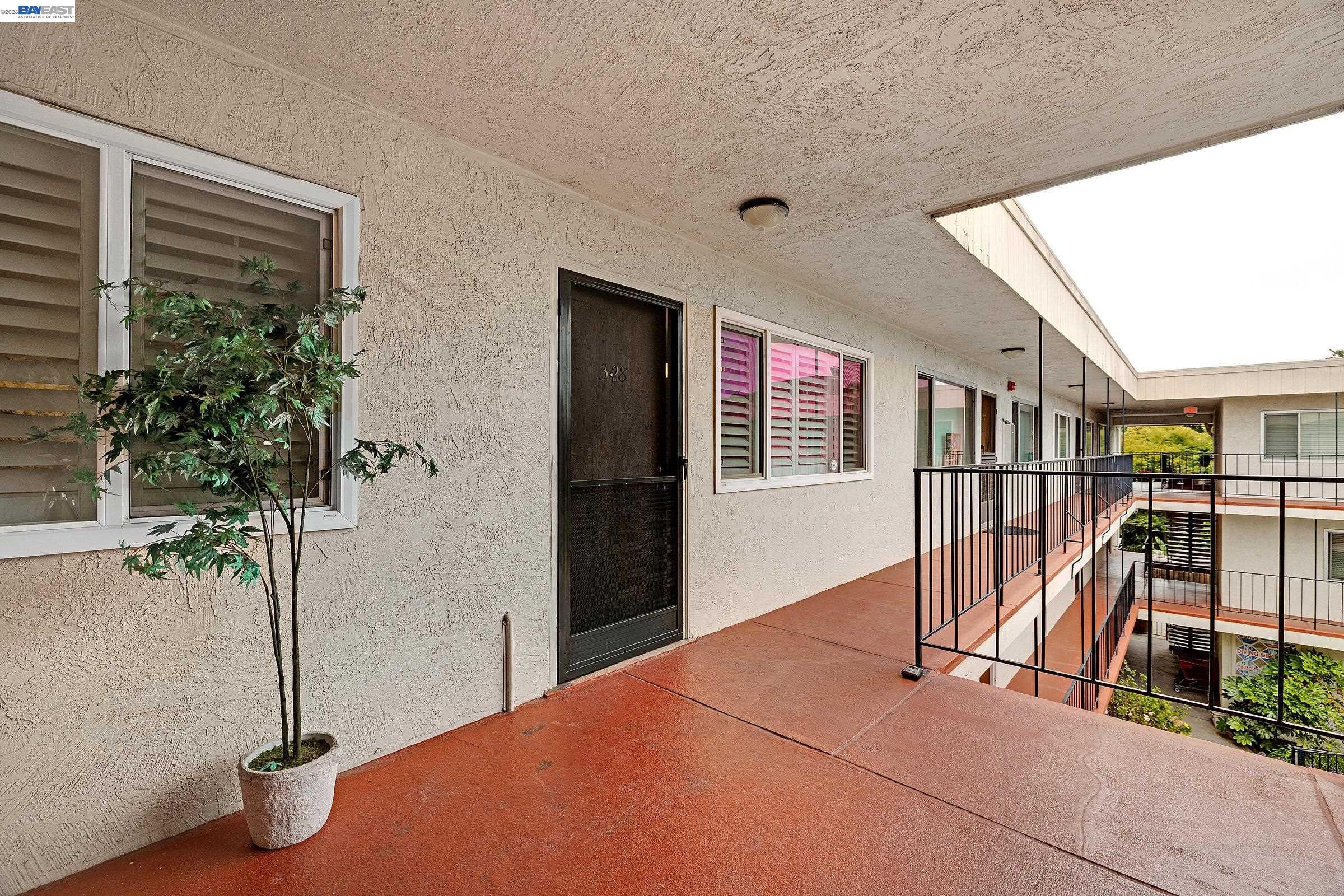 2133 Santa Clara Ave # 328, Alameda CA 94501 — photo 8
