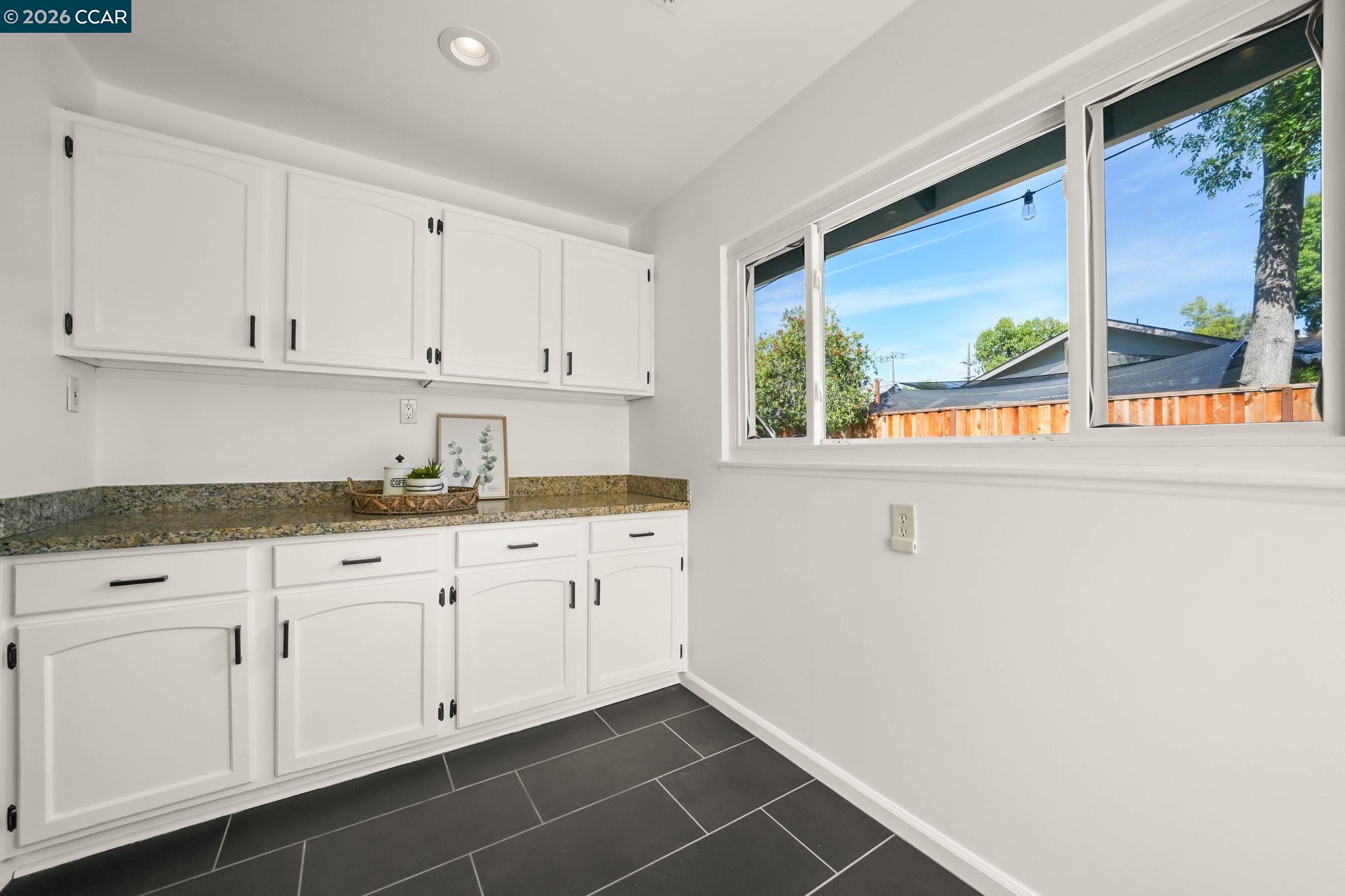 1555 Violet Way, Pleasant Hill CA 94523 — photo 15