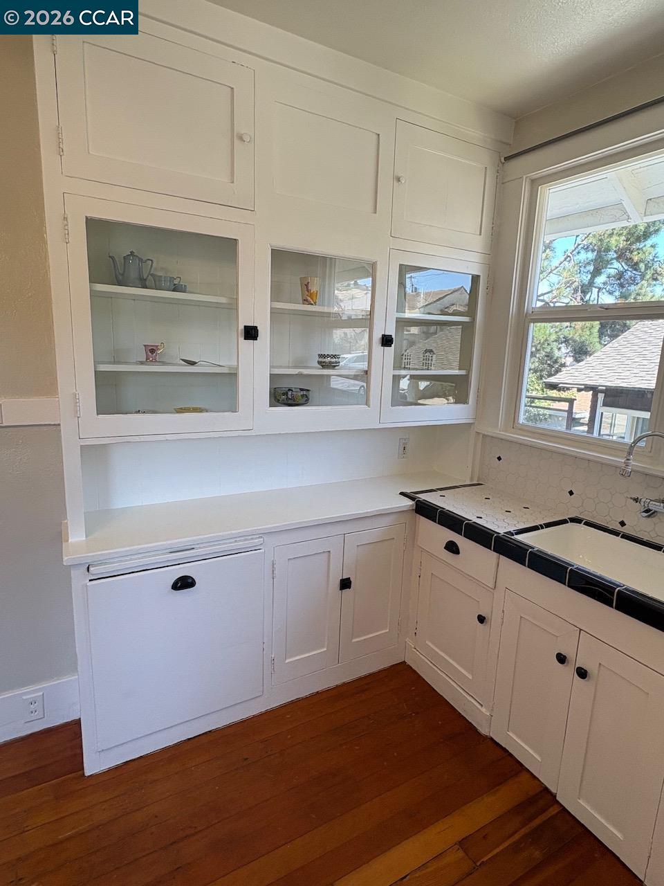 722-724 Edwards St, Crockett CA 94525 — photo 7