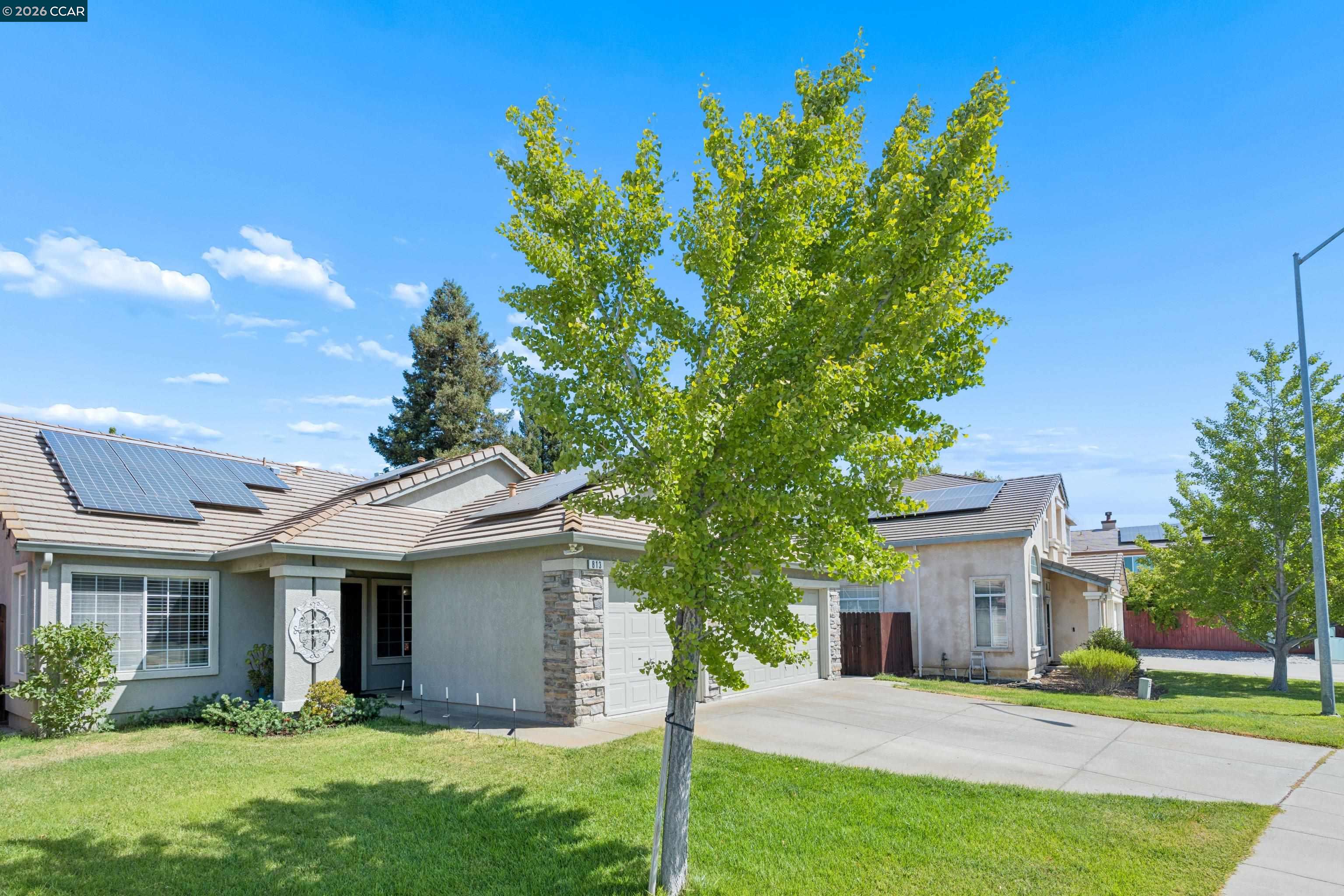 813 Topaz Cir, Vacaville CA 95687 — photo 2