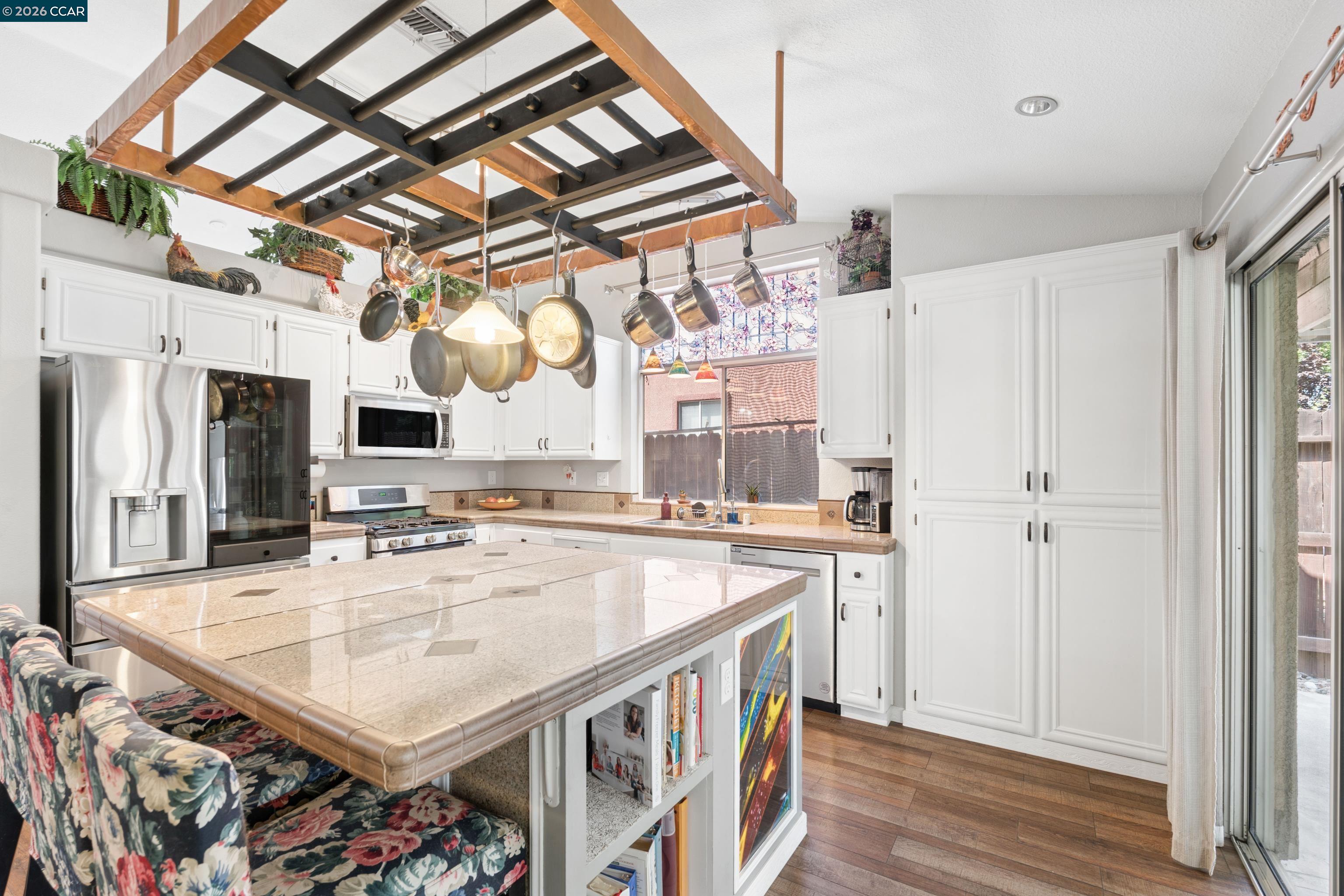 813 Topaz Cir, Vacaville CA 95687 — photo 12