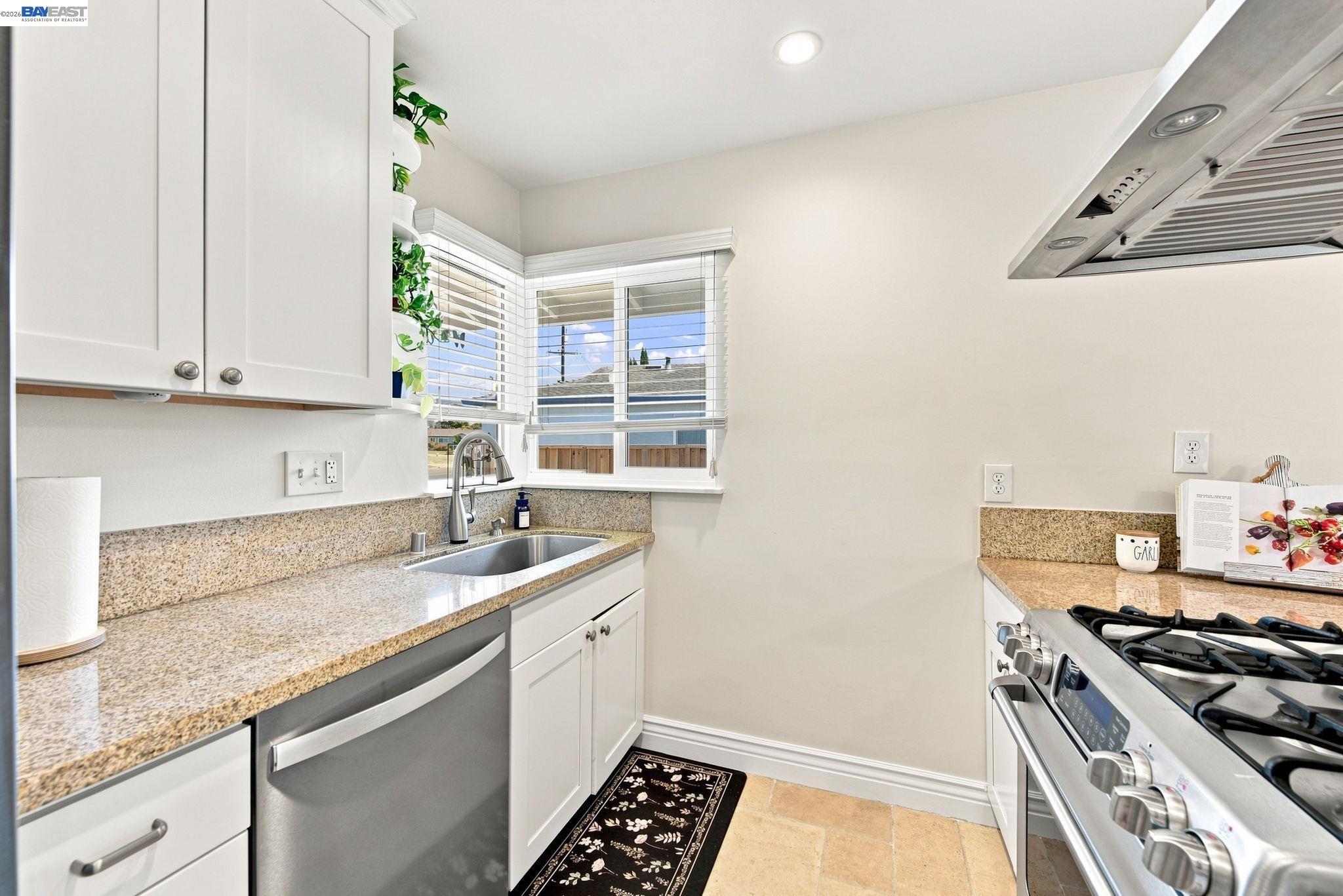 36267 Toulon Pl, Newark CA 94560 — photo 8