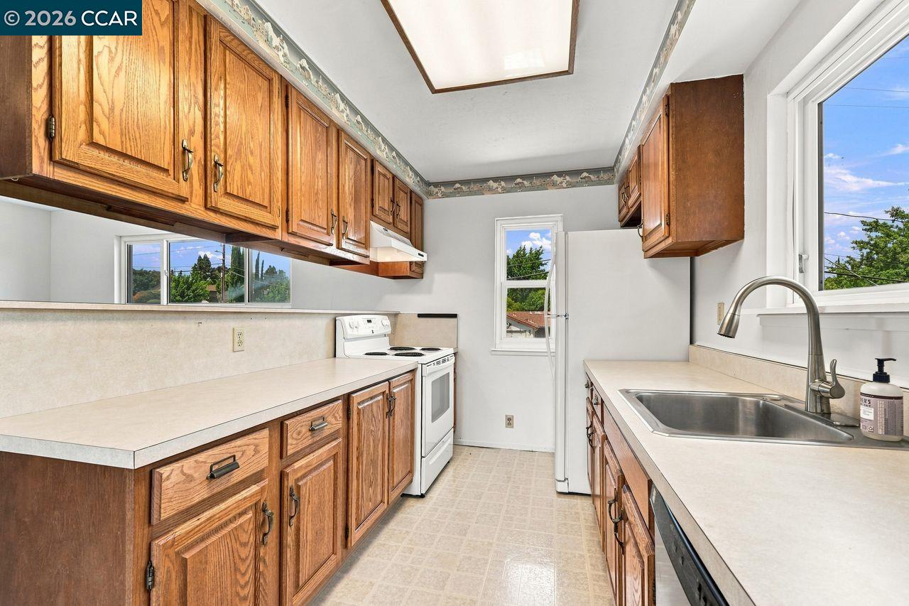 2254 Center Ave, Martinez CA 94553 — photo 38