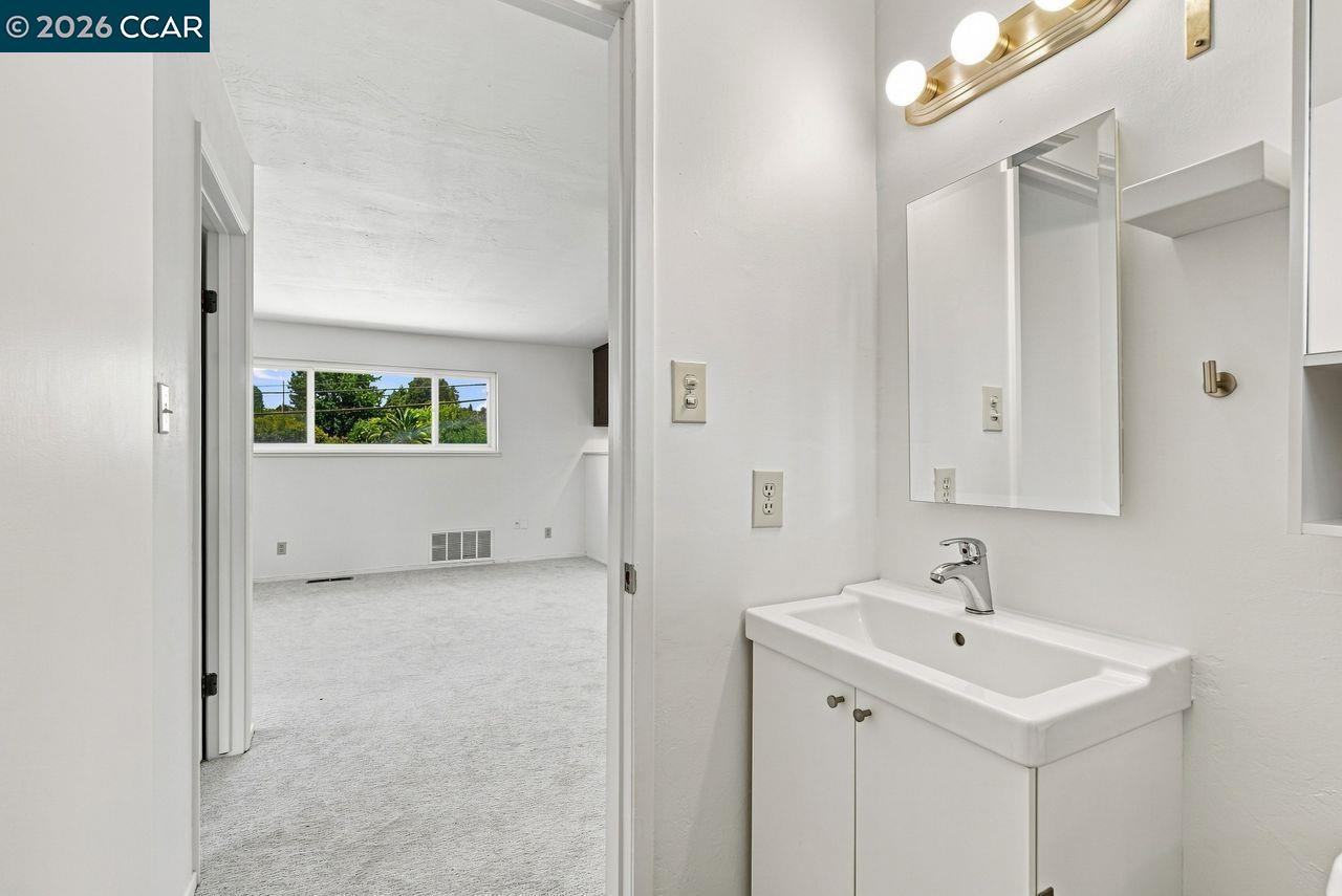 2254 Center Ave, Martinez CA 94553 — photo 55