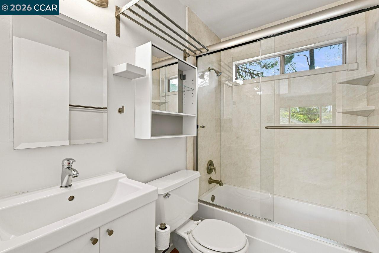 2254 Center Ave, Martinez CA 94553 — photo 56