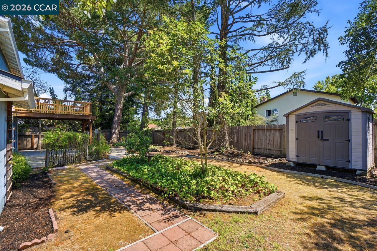 2254 Center Ave, Martinez CA 94553 — photo 63