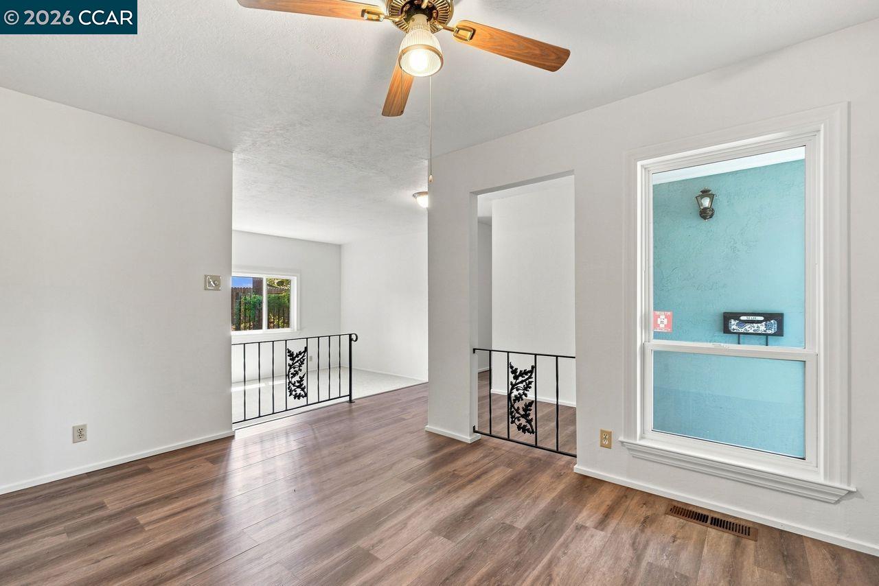 2254 Center Ave, Martinez CA 94553 — photo 9