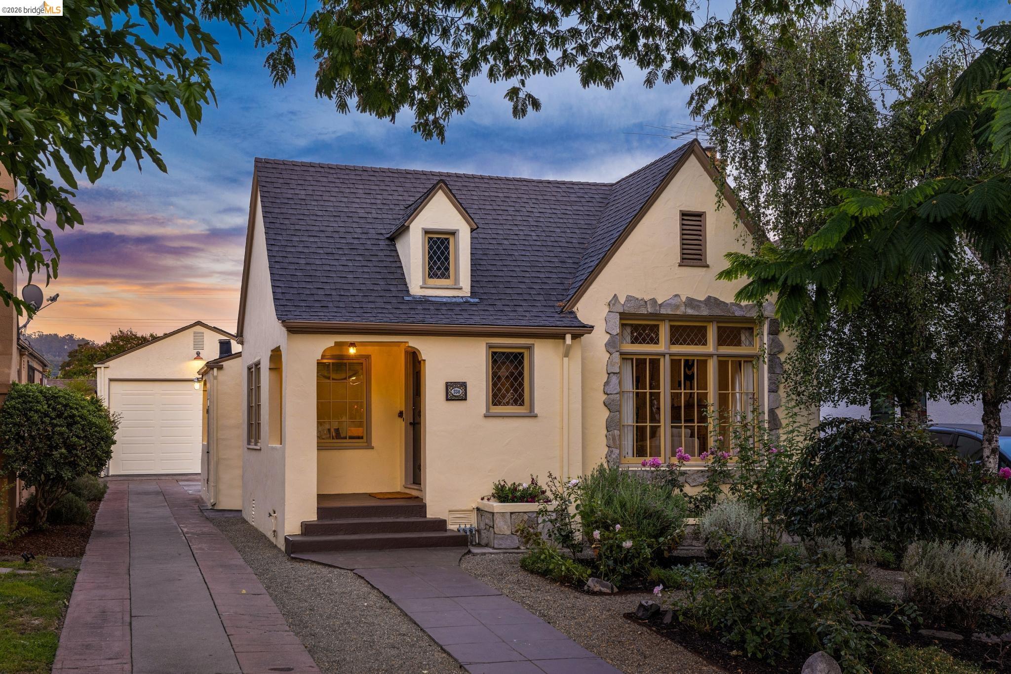 550 Superior Ave