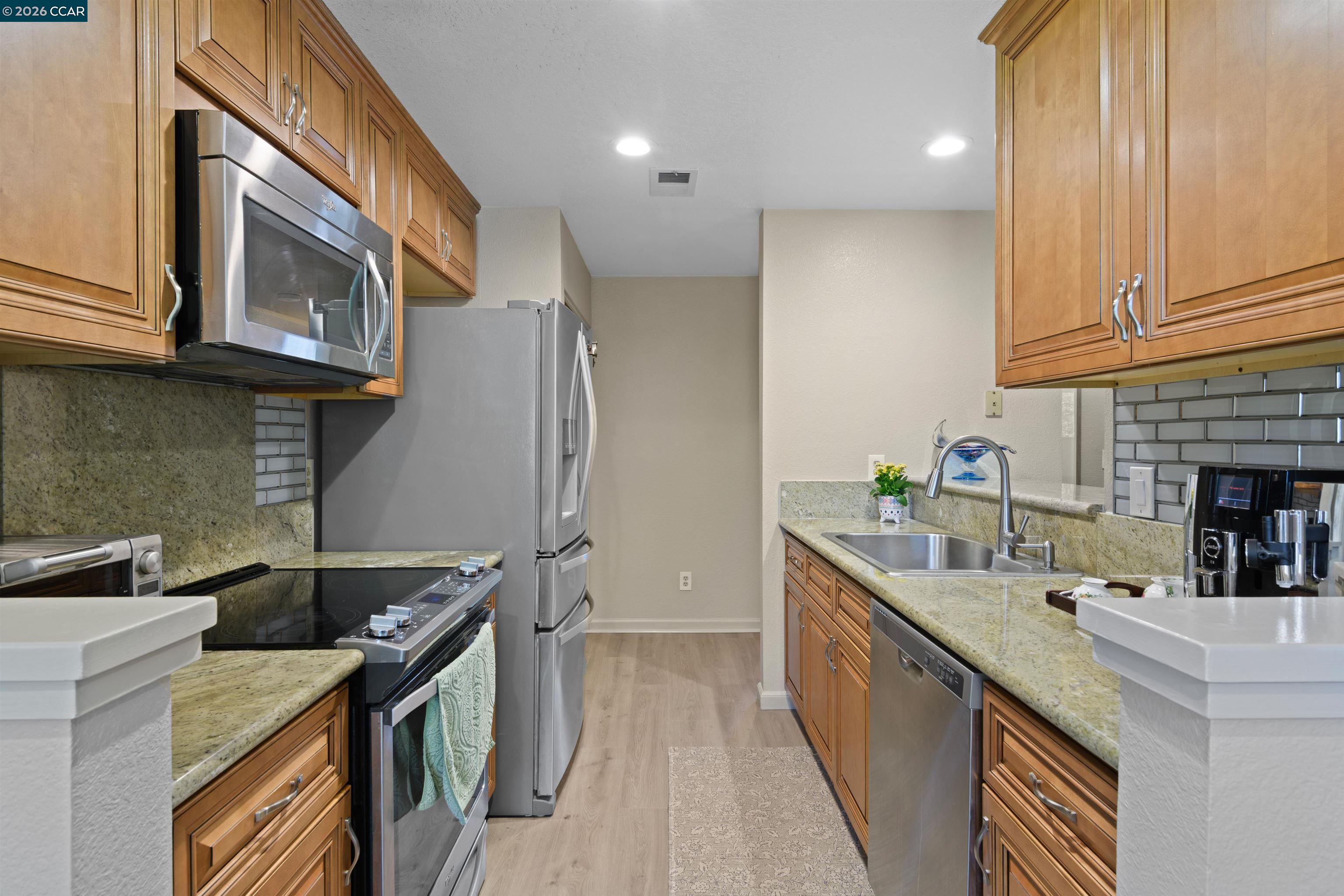8020 Mountain View Dr # G, Pleasanton CA 94588 — photo 13