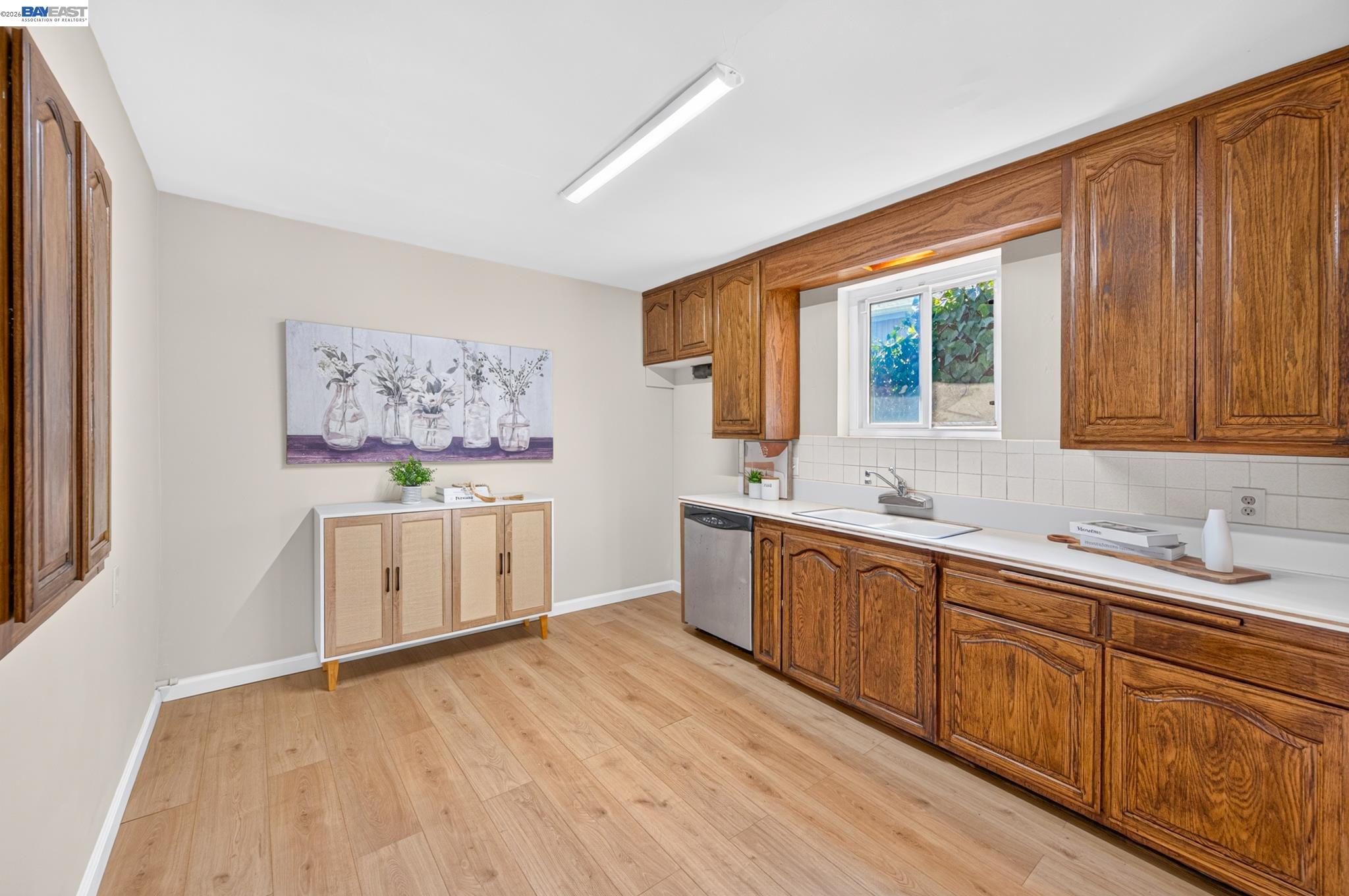 8382 Golf Links Rd, Oakland CA 94605 — photo 13