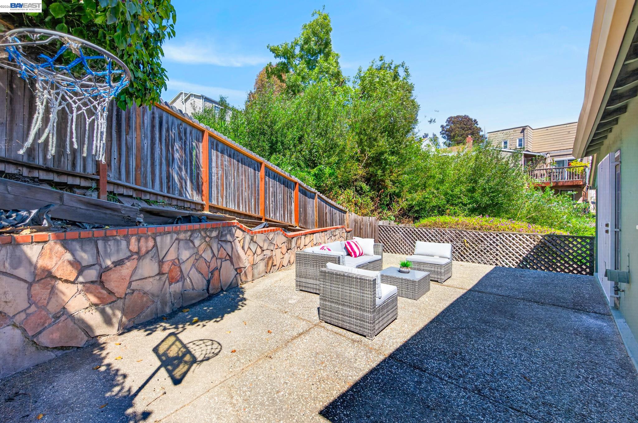 8382 Golf Links Rd, Oakland CA 94605 — photo 26