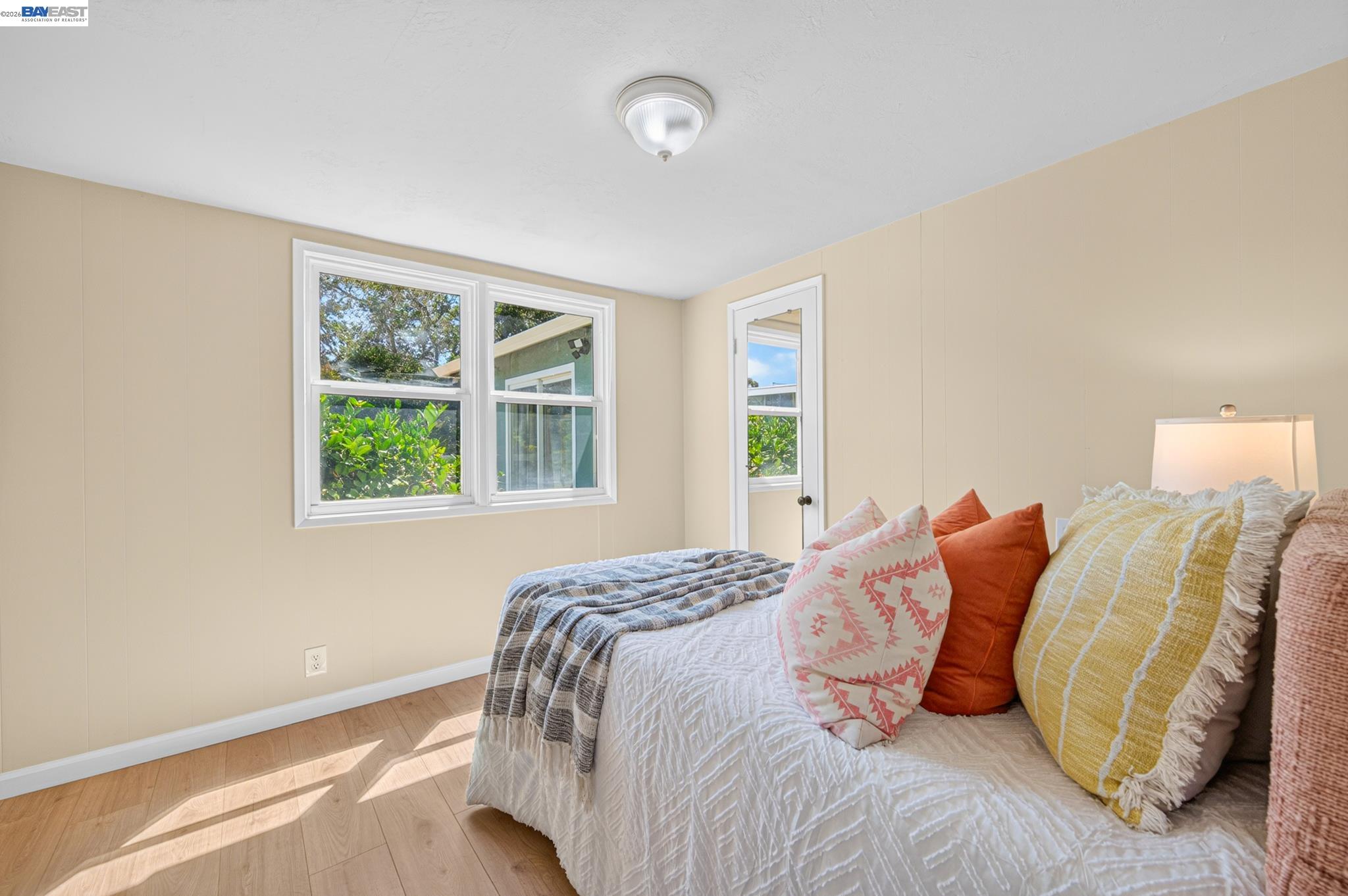 8382 Golf Links Rd, Oakland CA 94605 — photo 9