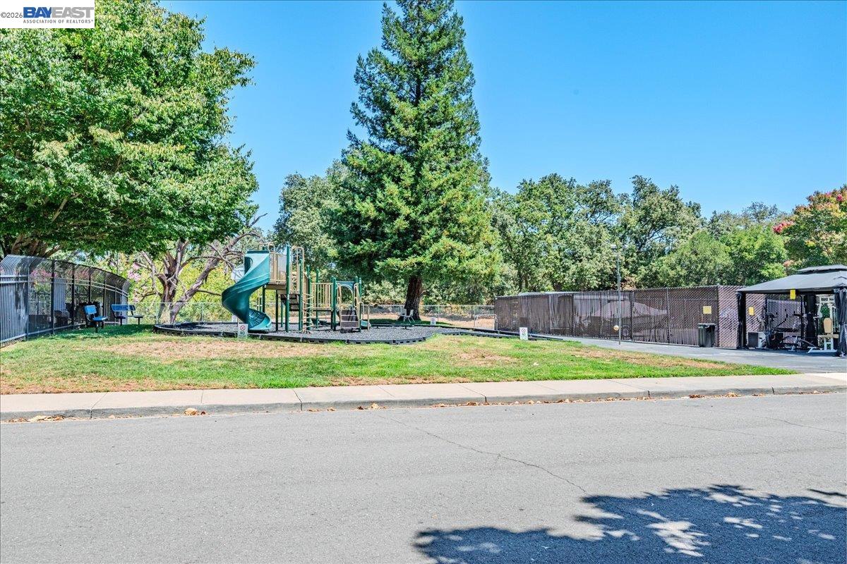 8172 Arroyo Dr # 3, Pleasanton CA 94588 — photo 33