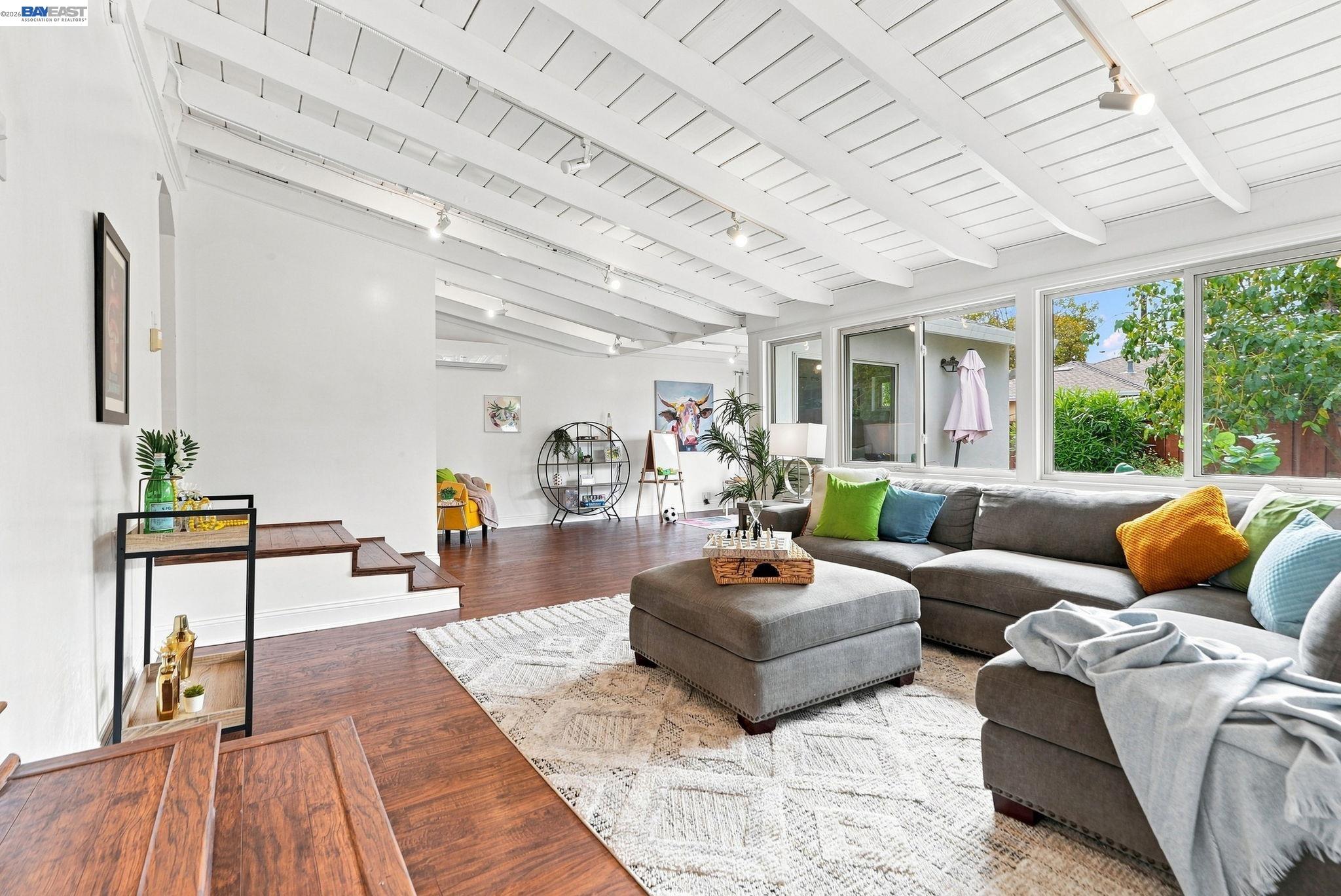17291 Via Flores, San Lorenzo CA 94580 — photo 11