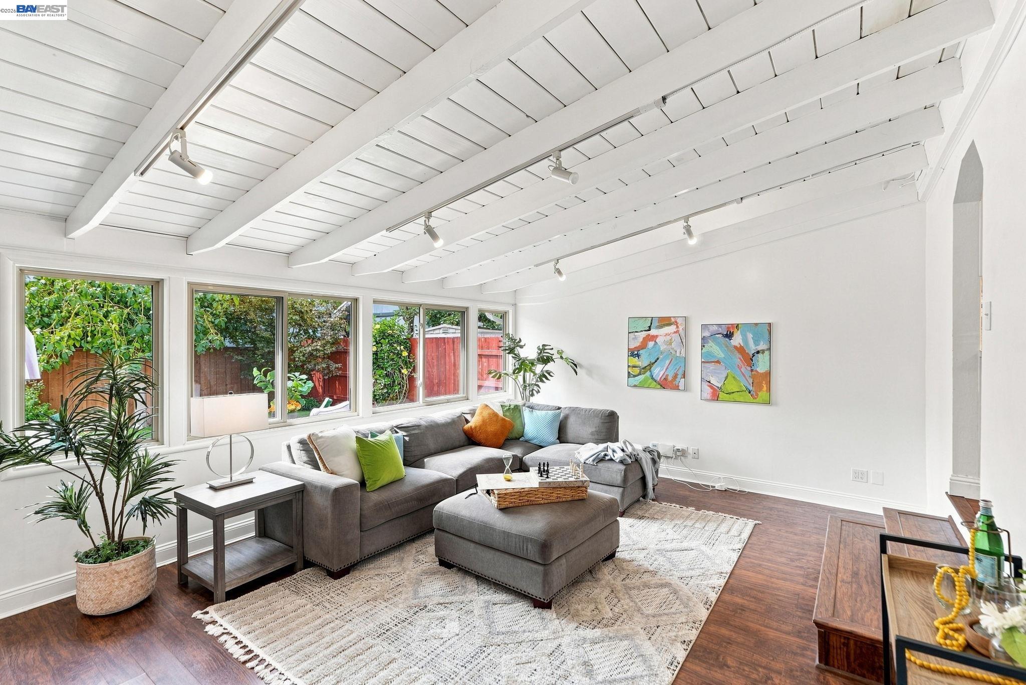 17291 Via Flores, San Lorenzo CA 94580 — photo 12