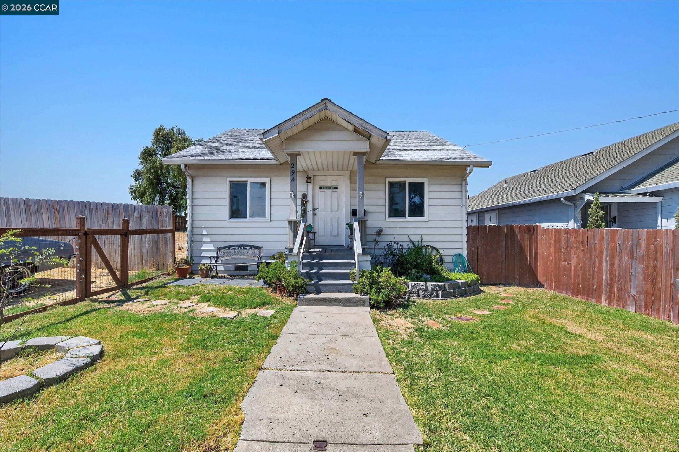 Front Image Thumbnail for CC41144868