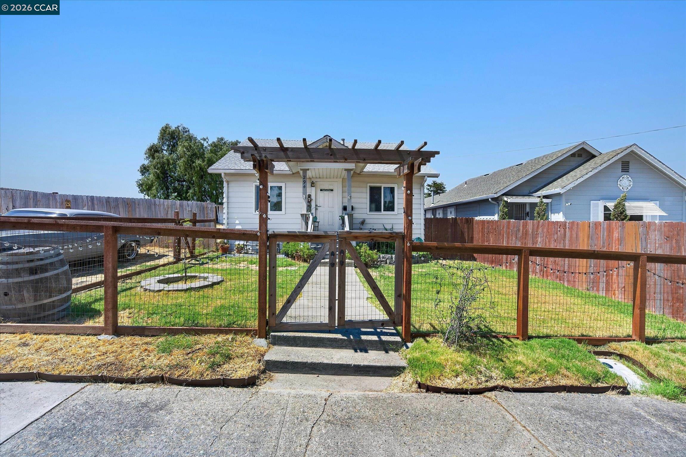 294 S 7Th St, Rio Vista CA 94571 — photo 3