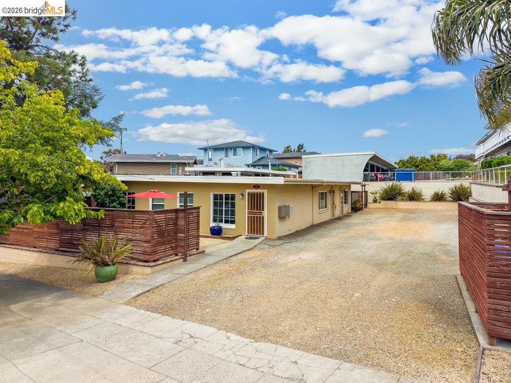 5105 Macdonald Ave, Richmond CA 94805 — photo 4