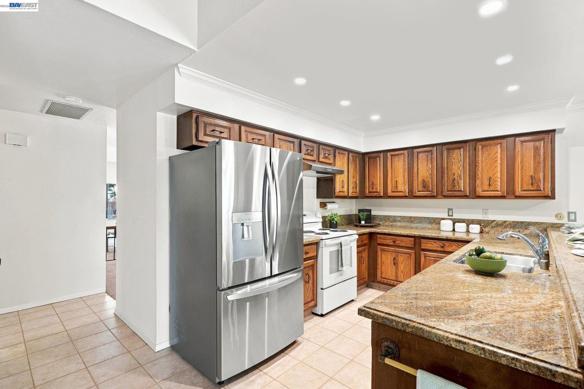 332 Downham Ct, Walnut Creek CA 94598 — photo 13