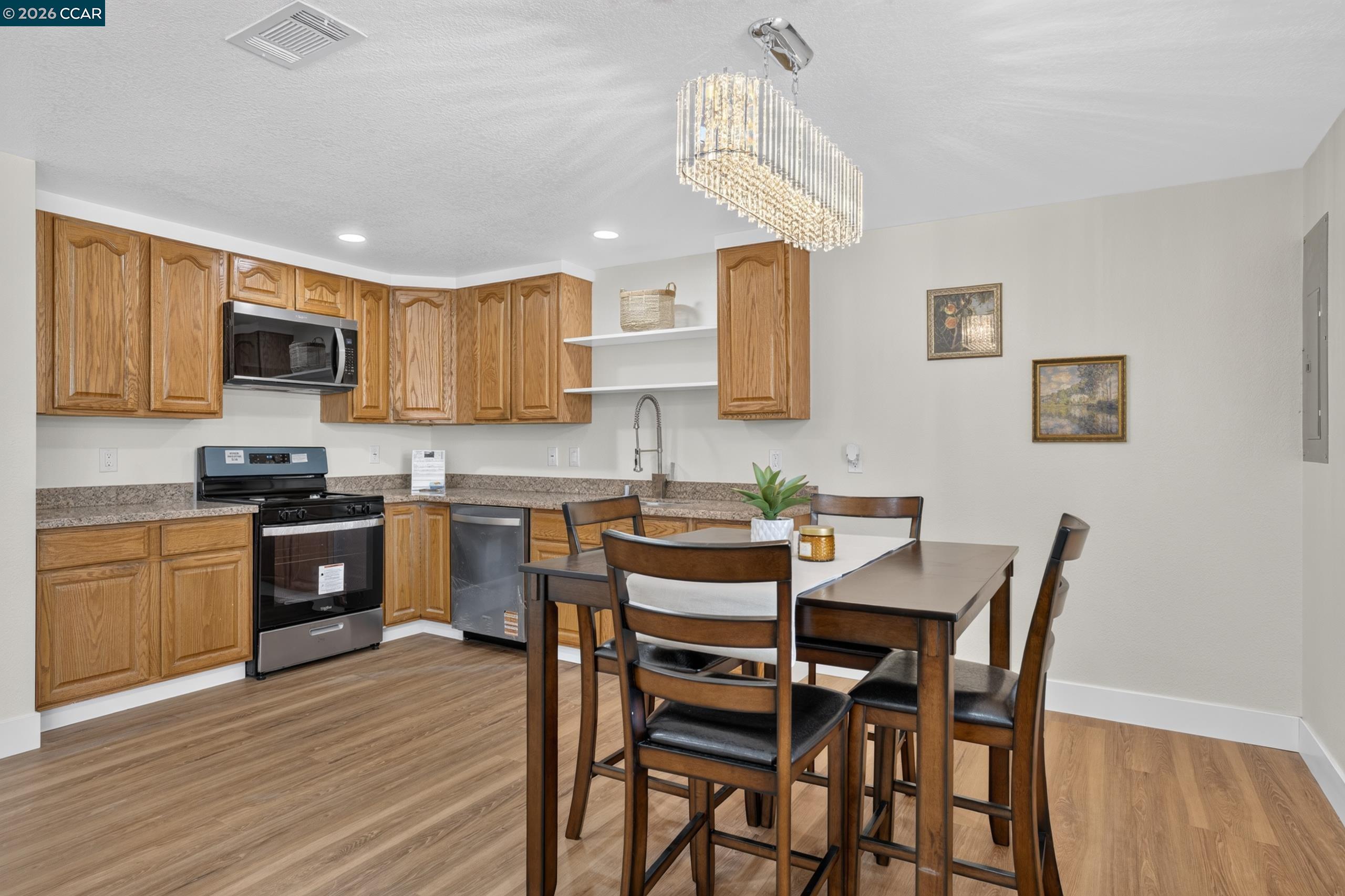 29 Solano Ave, Bay Point CA 94565 — photo 8