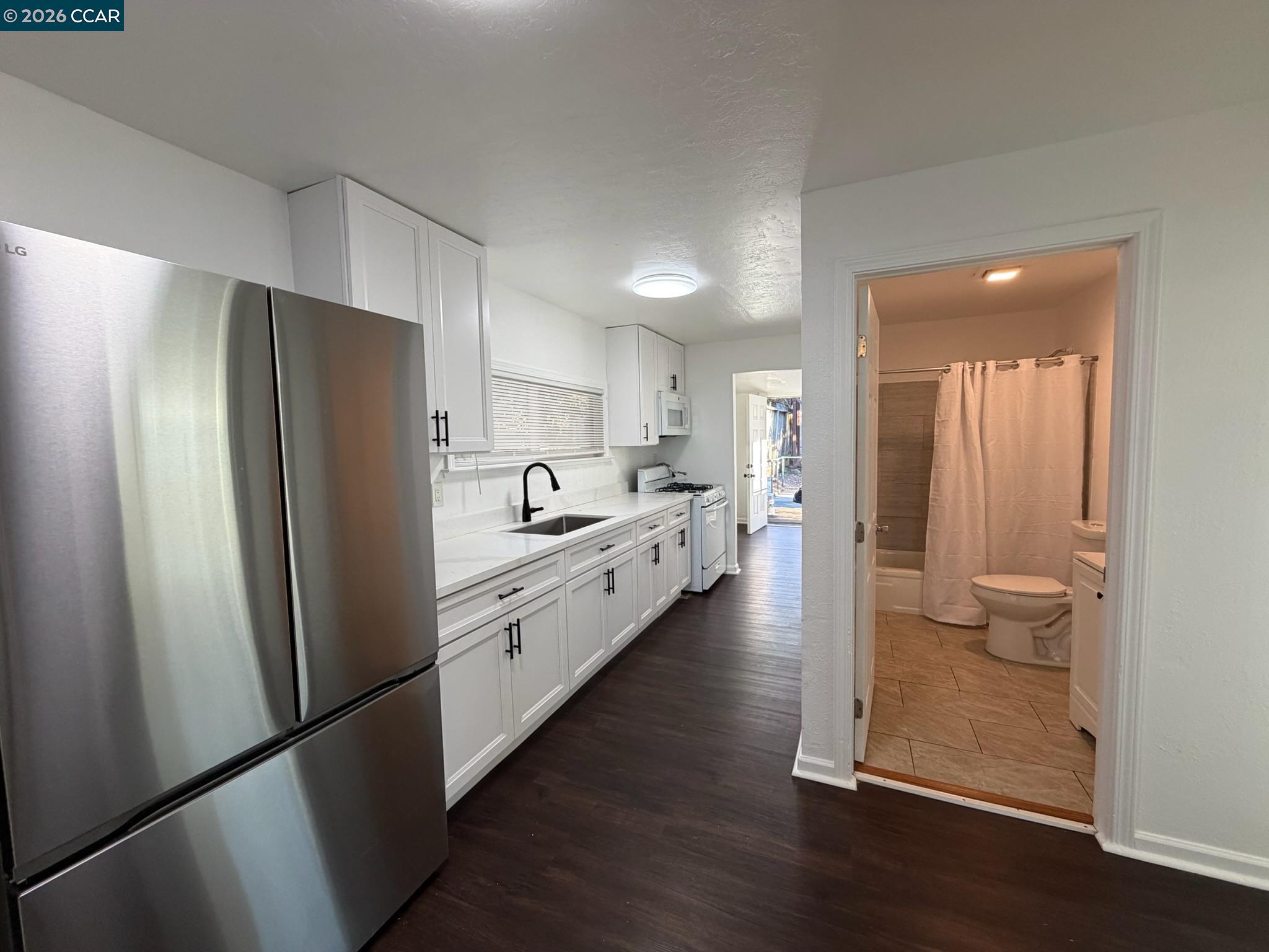 Front Image Thumbnail for CC41144976