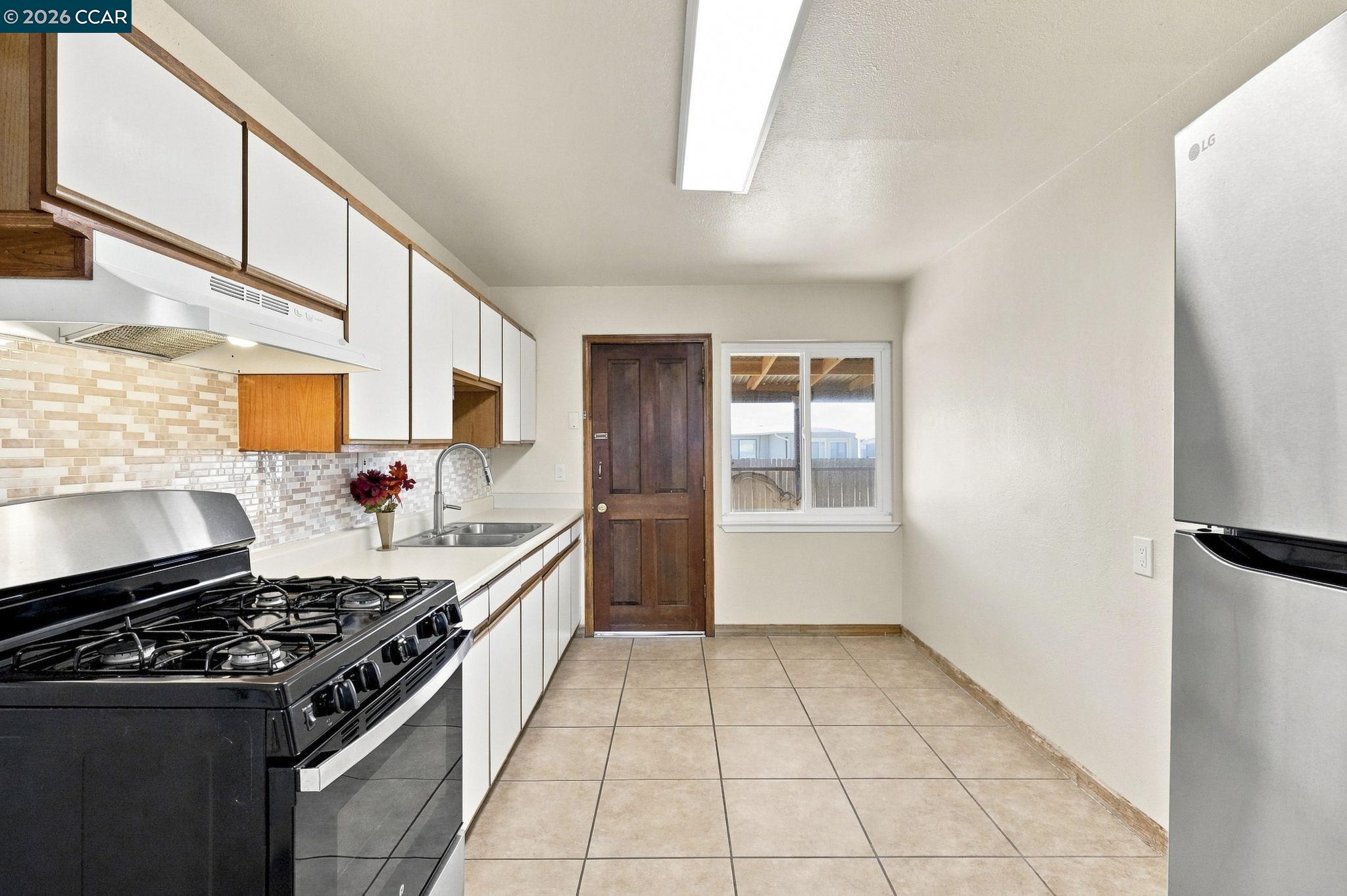 113 E Tennessee St, Fairfield CA 94533 — photo 17