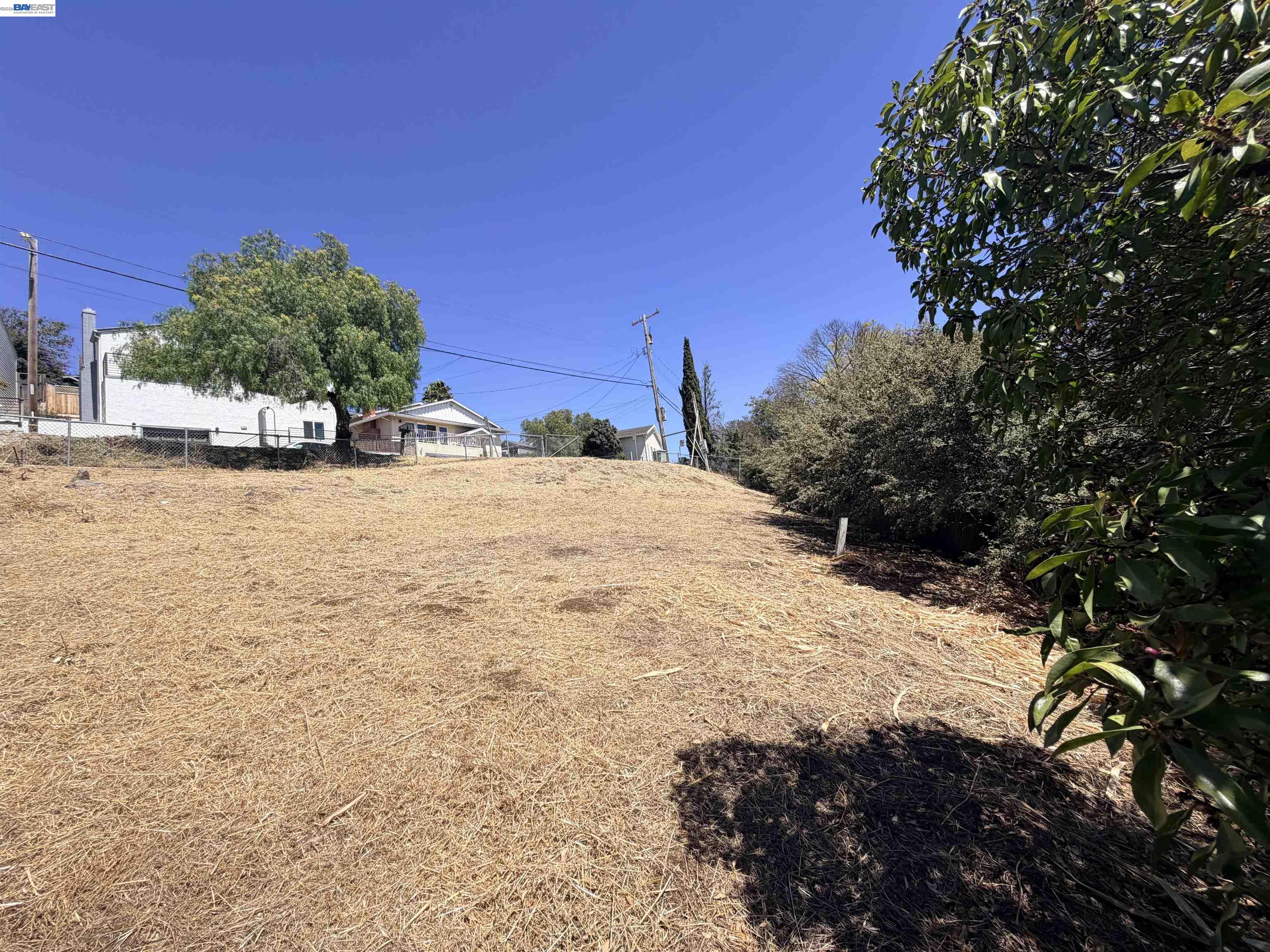 14643 Saturn Dr, Castro Valley CA 94578 — photo 8