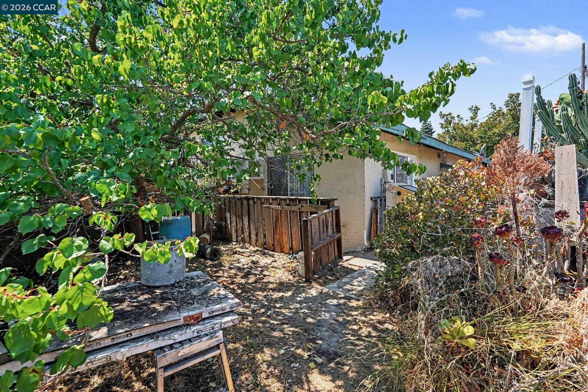 1318 Potter St, Martinez CA 94553 — photo 18