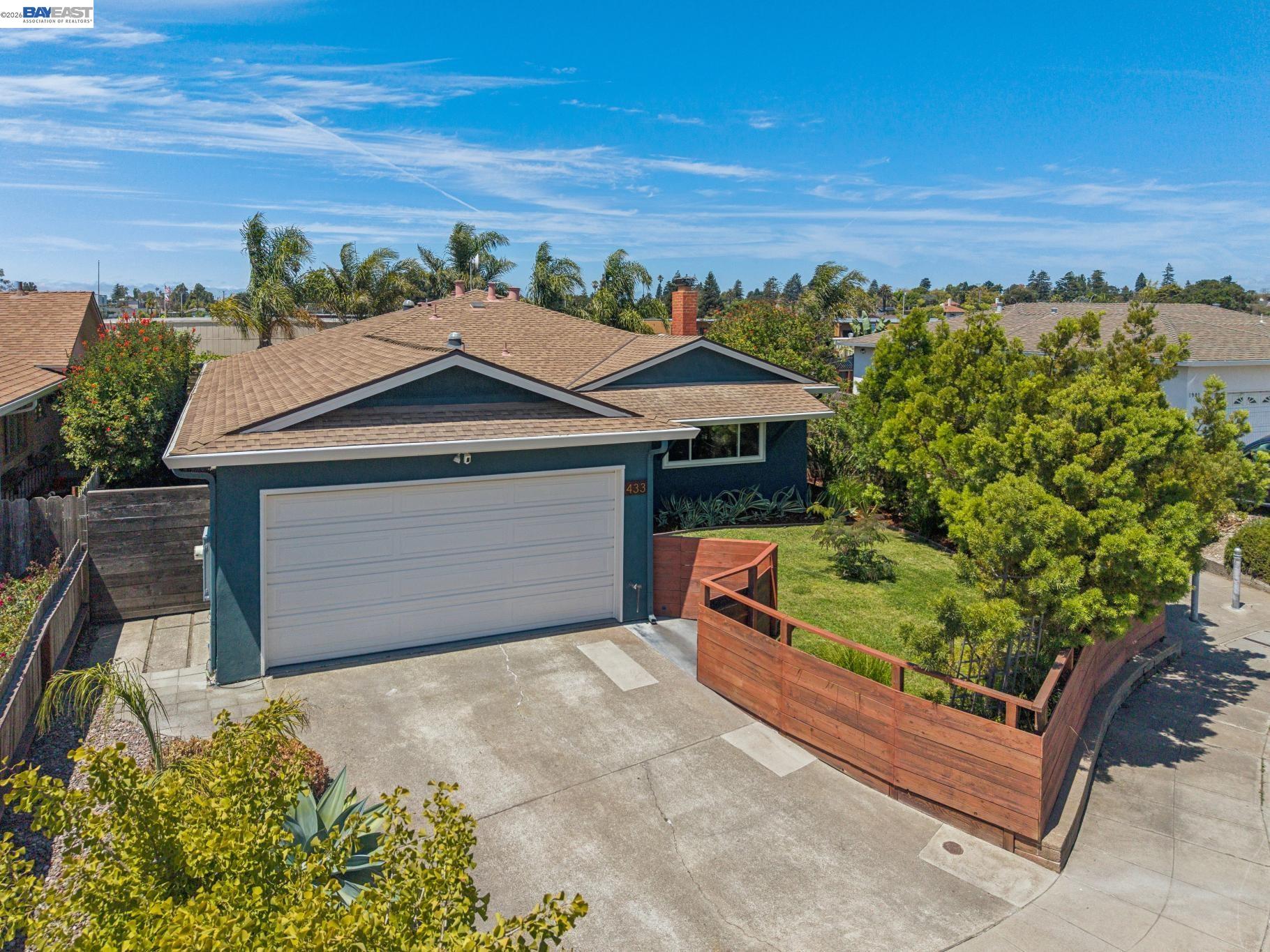 433 Kitty Hawk Rd, Alameda