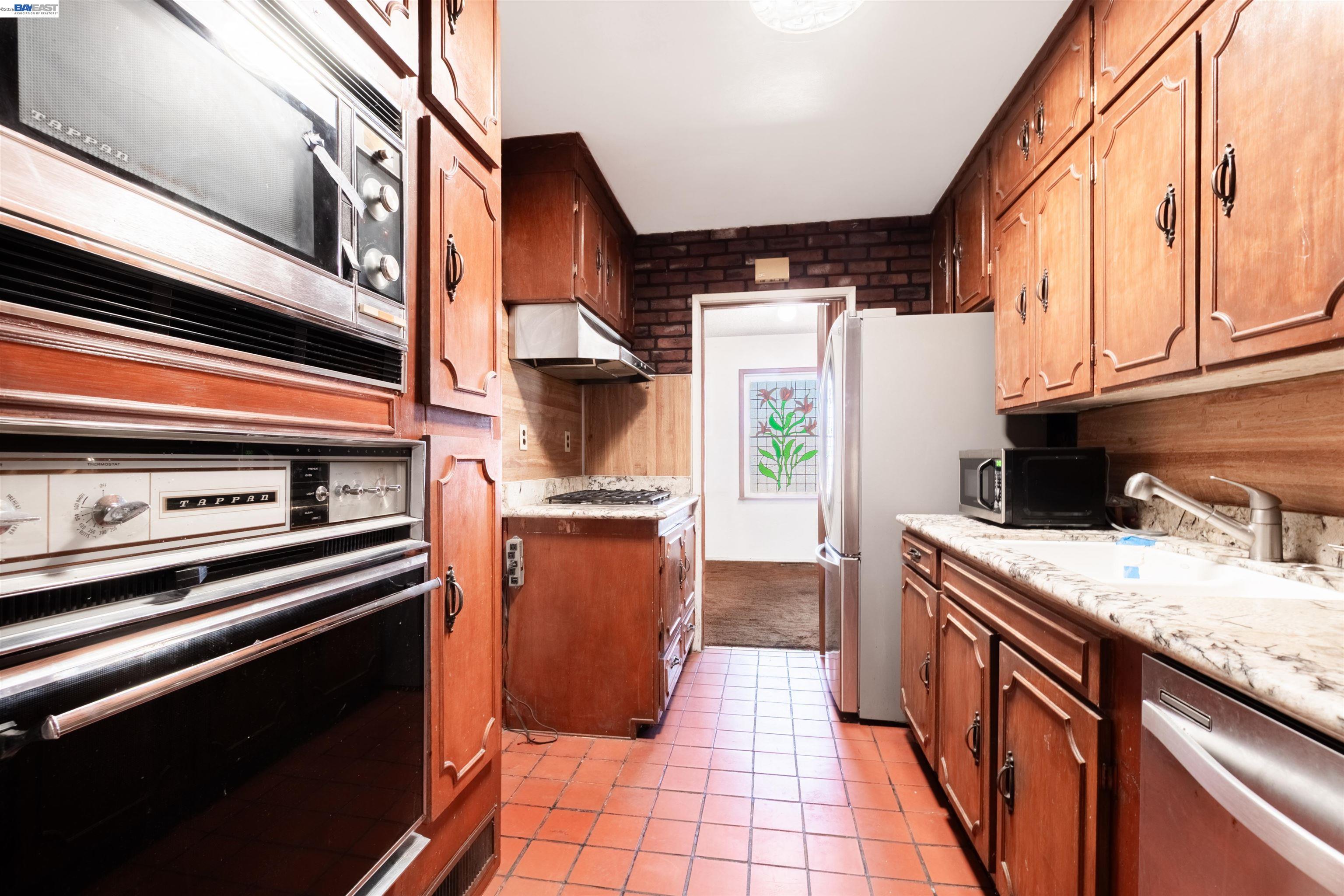 15376 Churchill St, San Leandro CA 94579 — photo 6