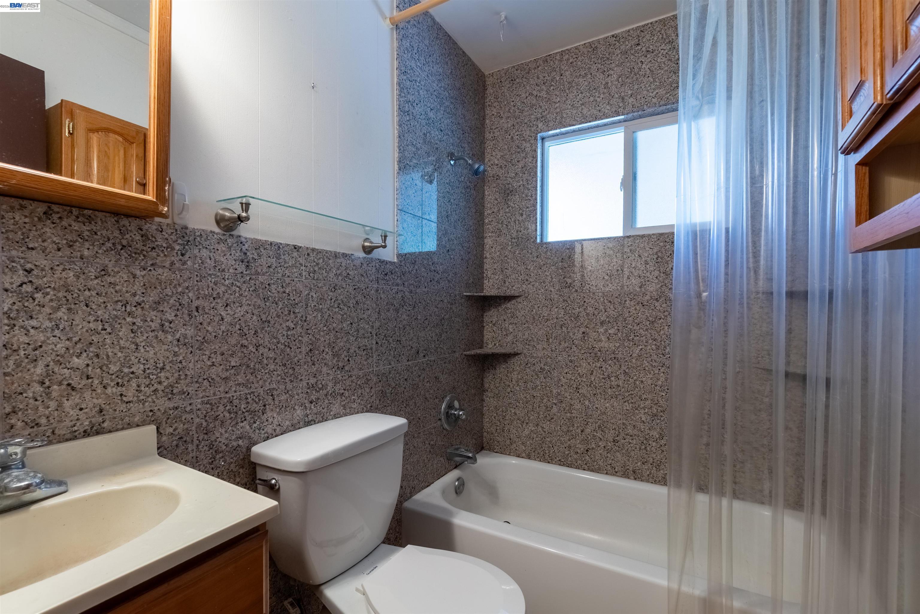 15376 Churchill St, San Leandro CA 94579 — photo 10