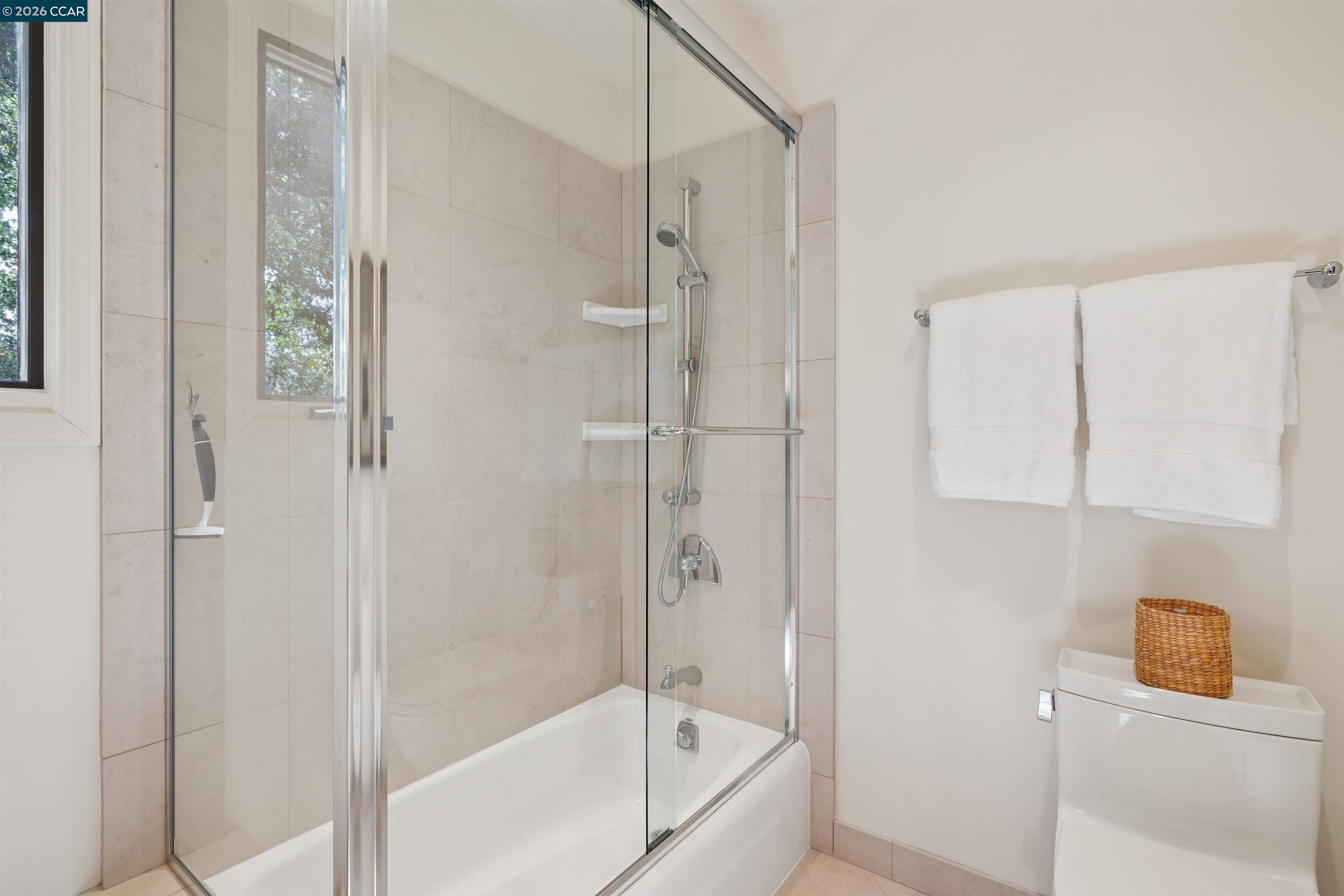 124 CAMINO SOBRANTE, Orinda CA 94563 — photo 41