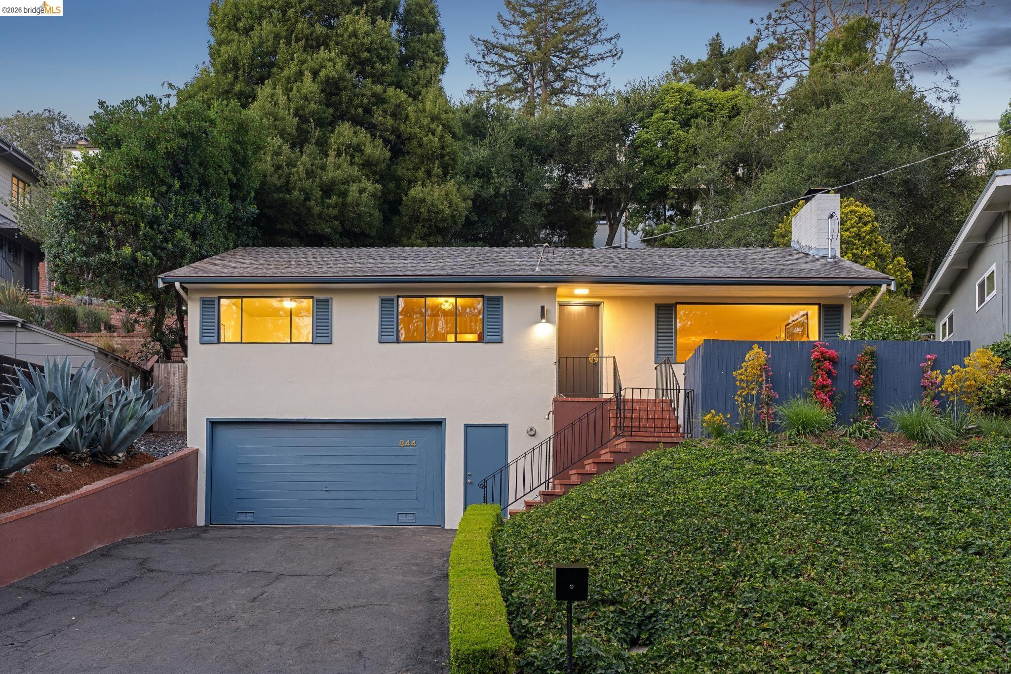 844 Blair Ave, Oakland