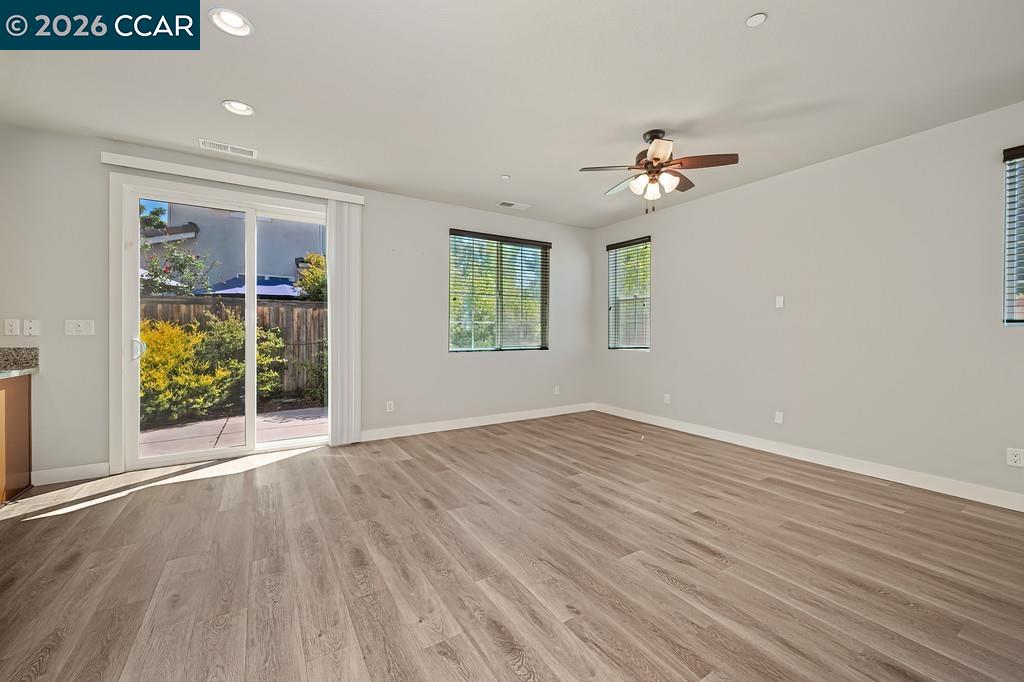 741 Candela Cir, Sacramento CA 95835 — photo 7