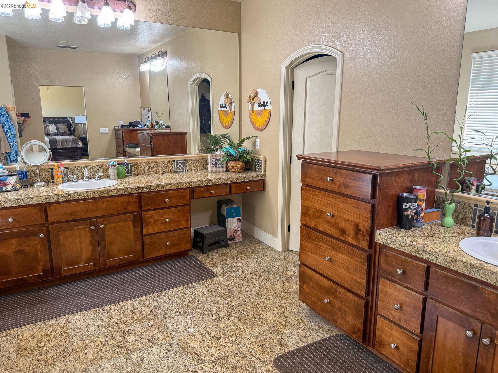 4033 Hopkins Ln, Modesto CA 95356 — photo 17