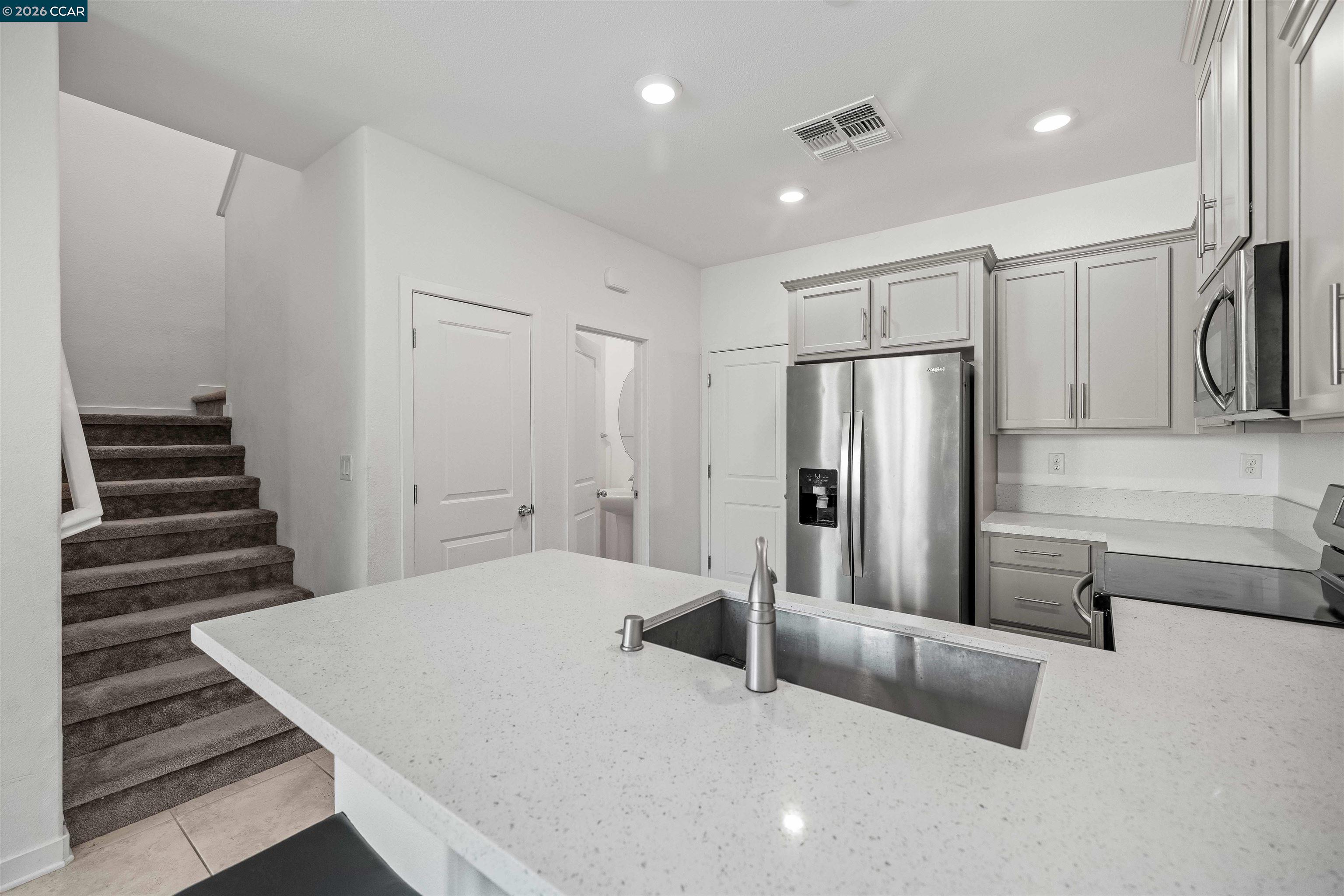 5301 E Commerce Way # 58104, Sacramento CA 95835 — photo 18