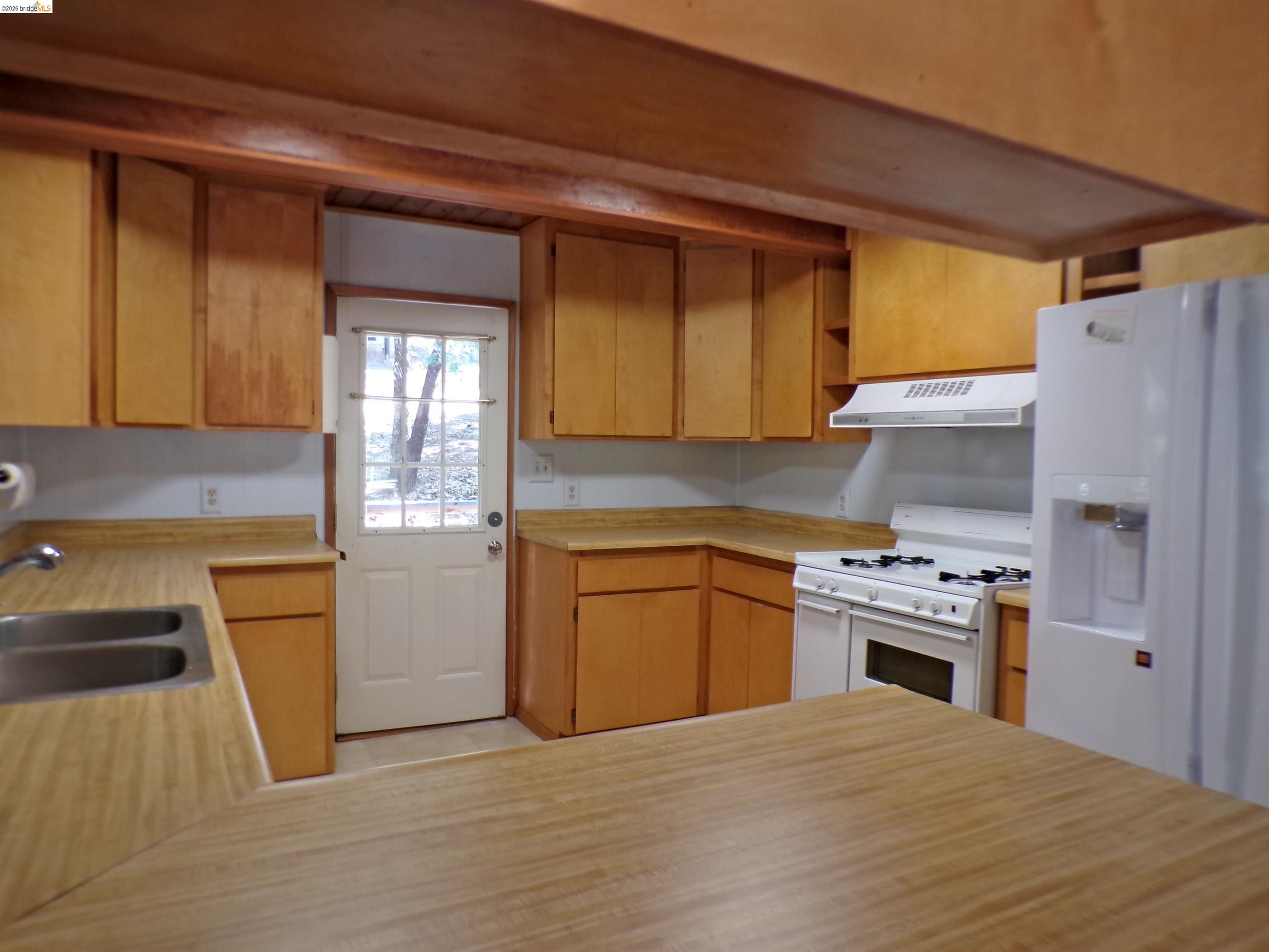 16935 Broken Pine Rd, Sonora CA 95370 — photo 8