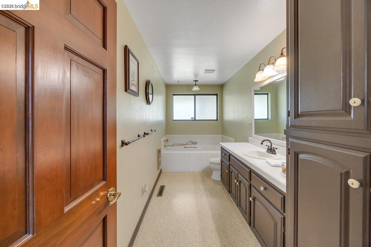 22309 Villas Ln, Sonora CA 95370 — photo 27